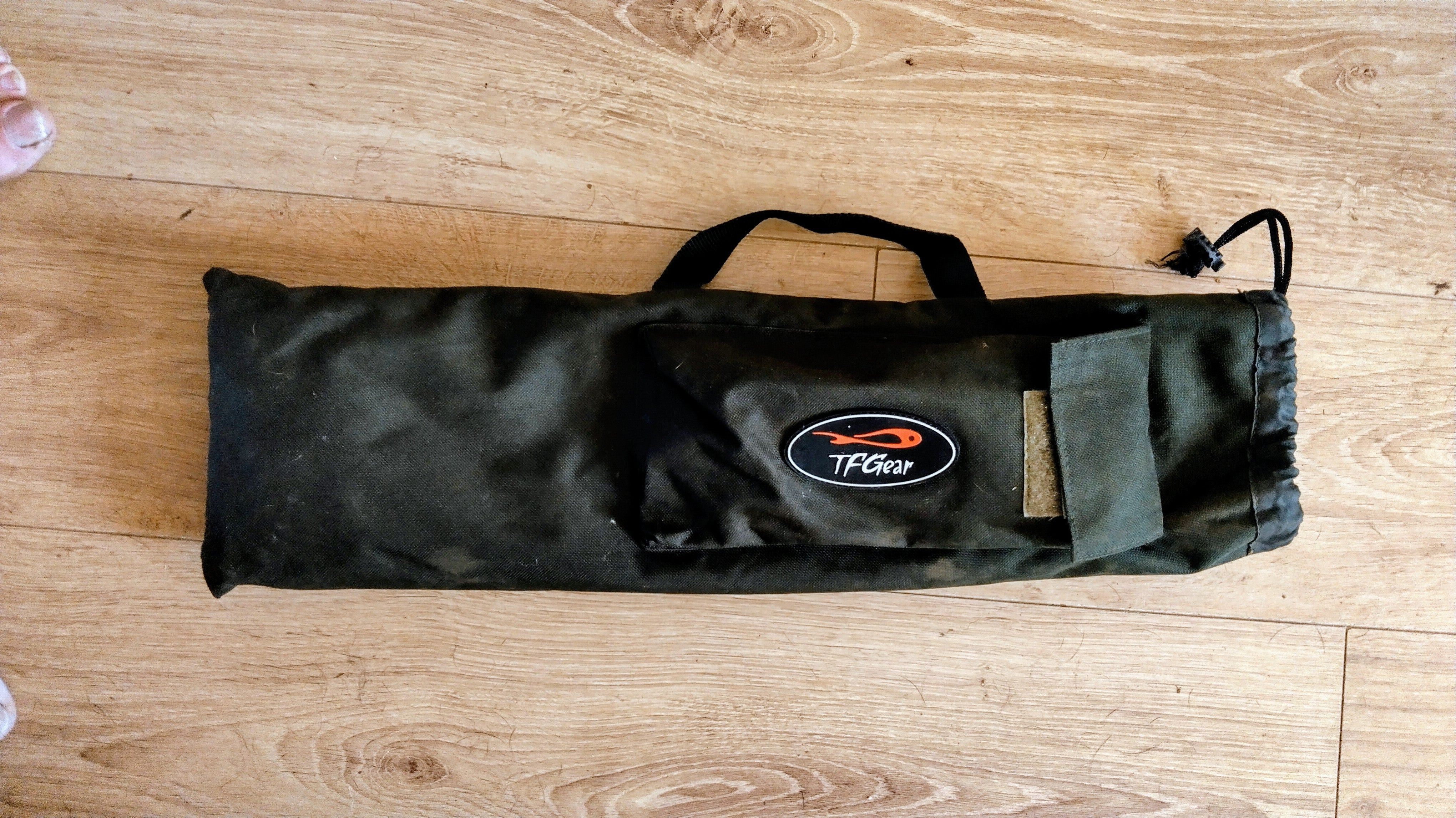 TFG Banshee 3-Rod Pod - Compact Carp Fishing Rod Support System - VGC