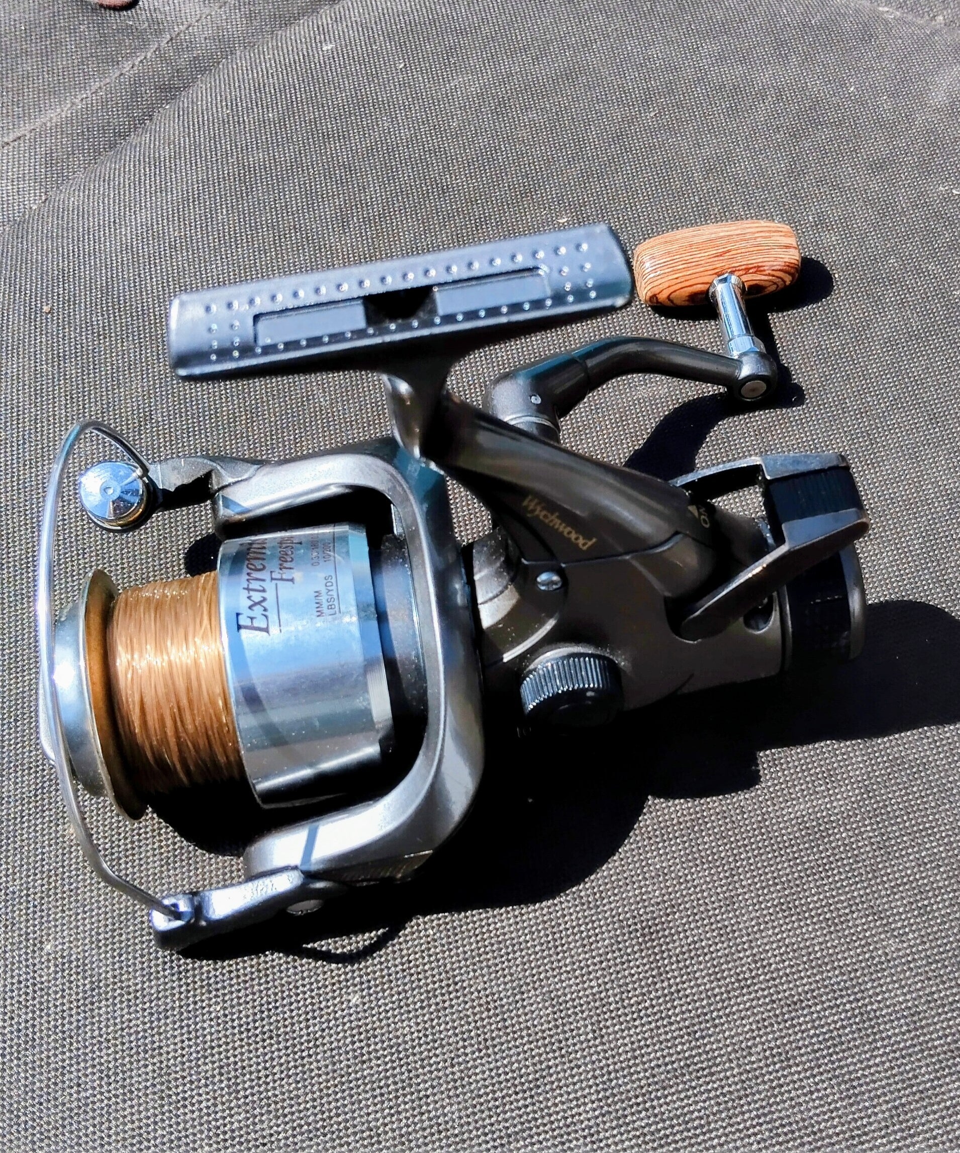 Wychwood Extremis Freespin 40 Baitrunner Carp Reel + Spare Spool VGC