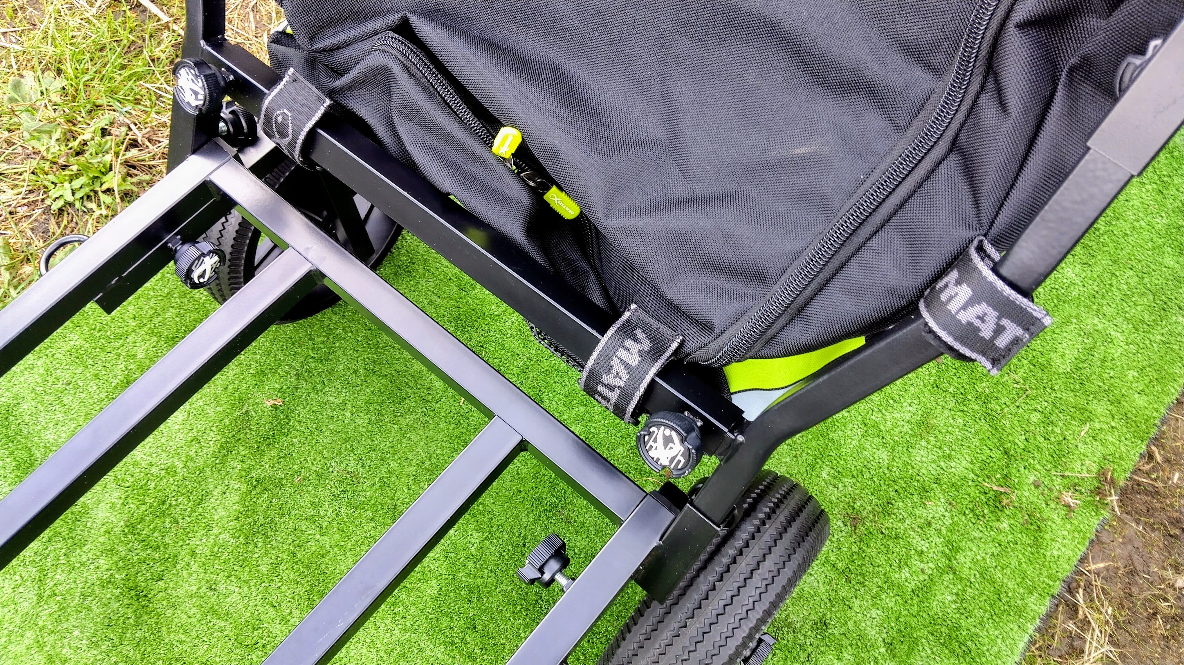 Matrix 4 Wheel Transporter Barrow Seat Box Trolley Match Fishing UNUSED + Bag