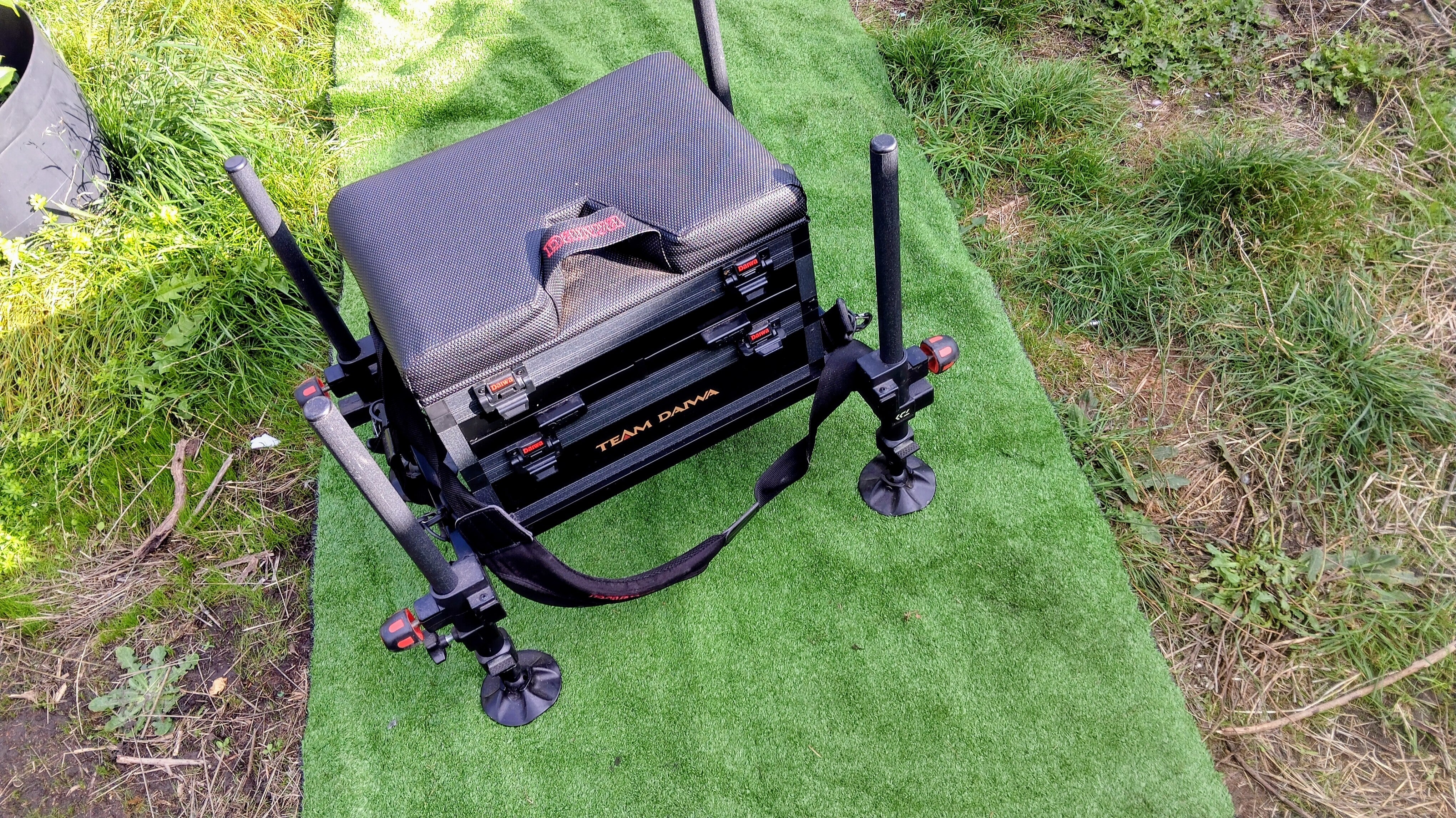 Daiwa 75 Seat Box - Fishing Station - Match Coarse Pole Box + Footplate