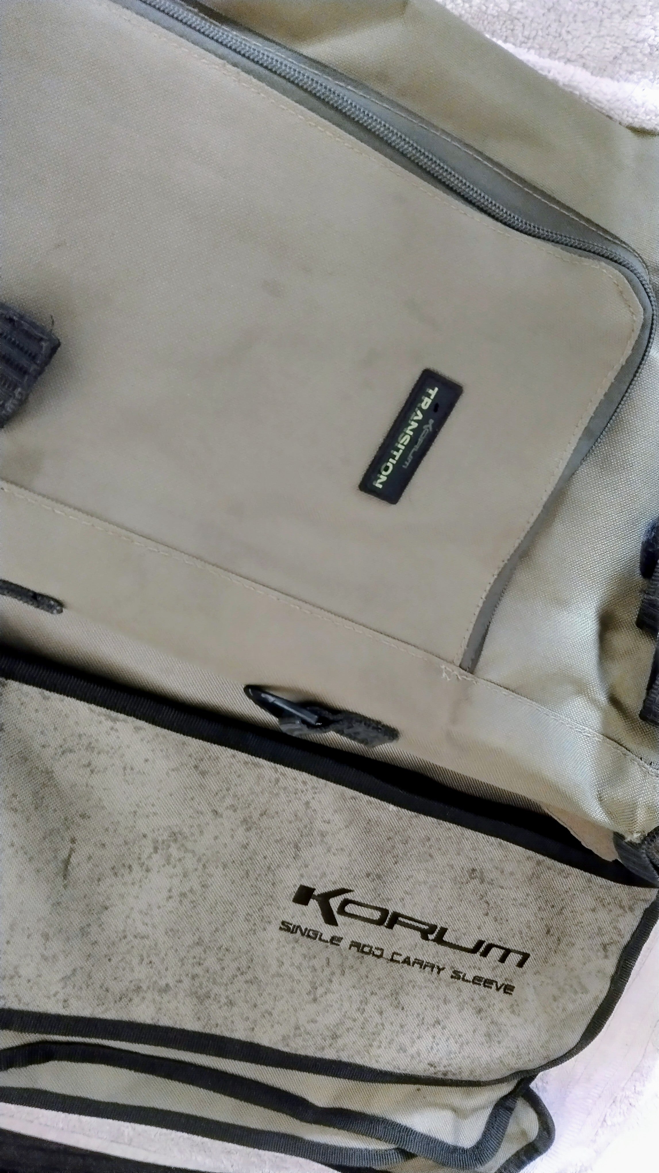 Korum Transition 3 Rod Quiver & 3x Korum Rod Sleeves | Specimen Carp Luggage