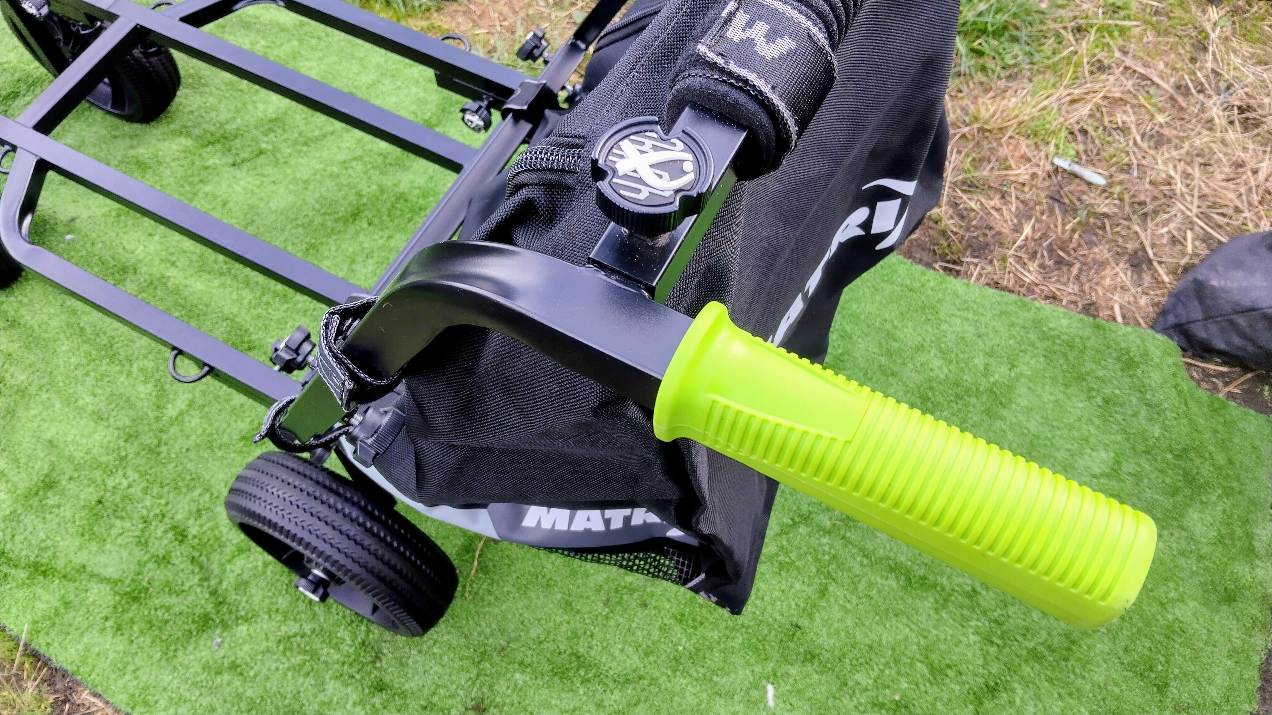 Matrix 4 Wheel Transporter Barrow Seat Box Trolley Match Fishing UNUSED + Bag