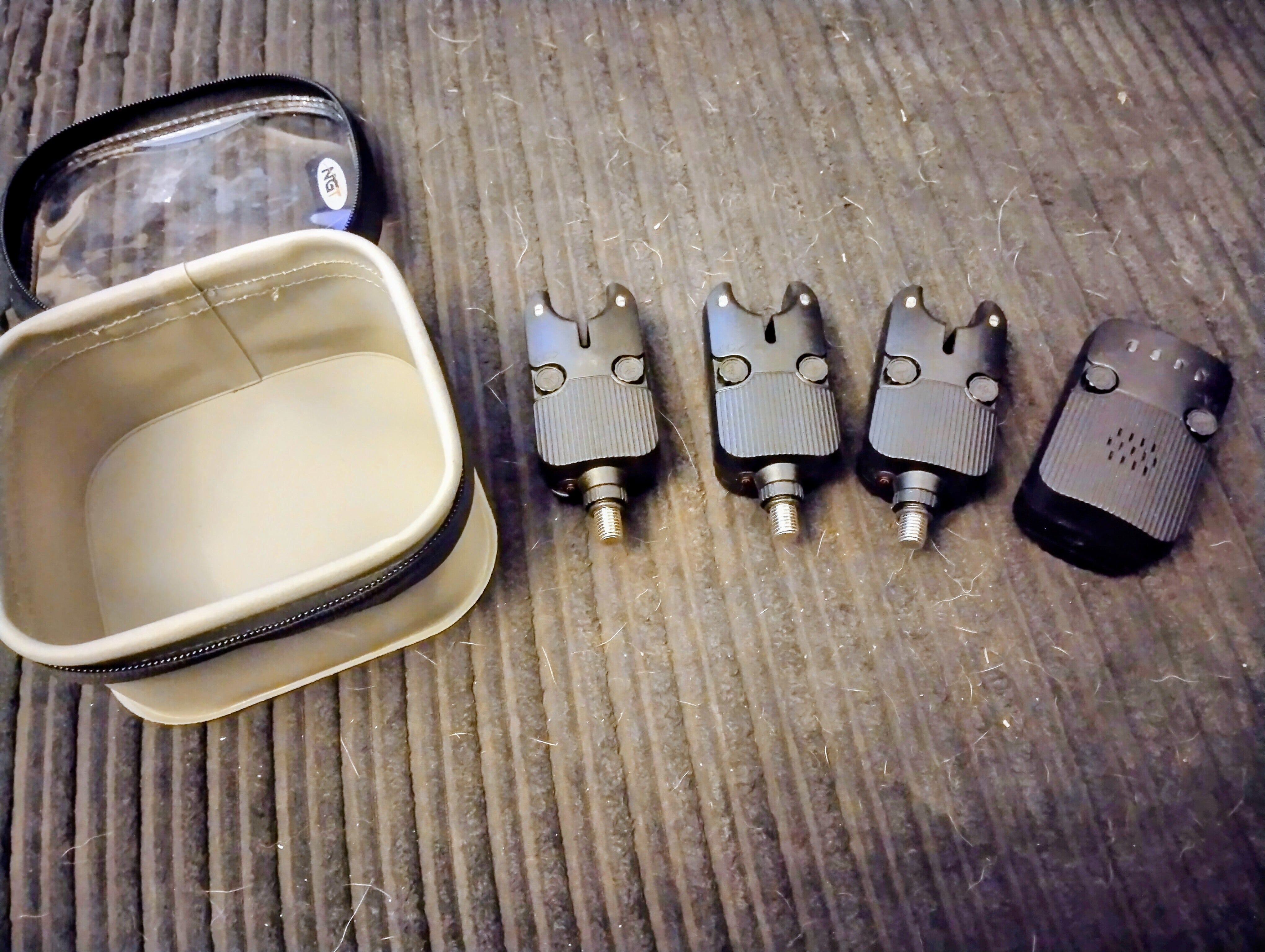 Wychwood Solace 3-Rod Carp Fishing Bite Alarm & Receiver Set *USED*