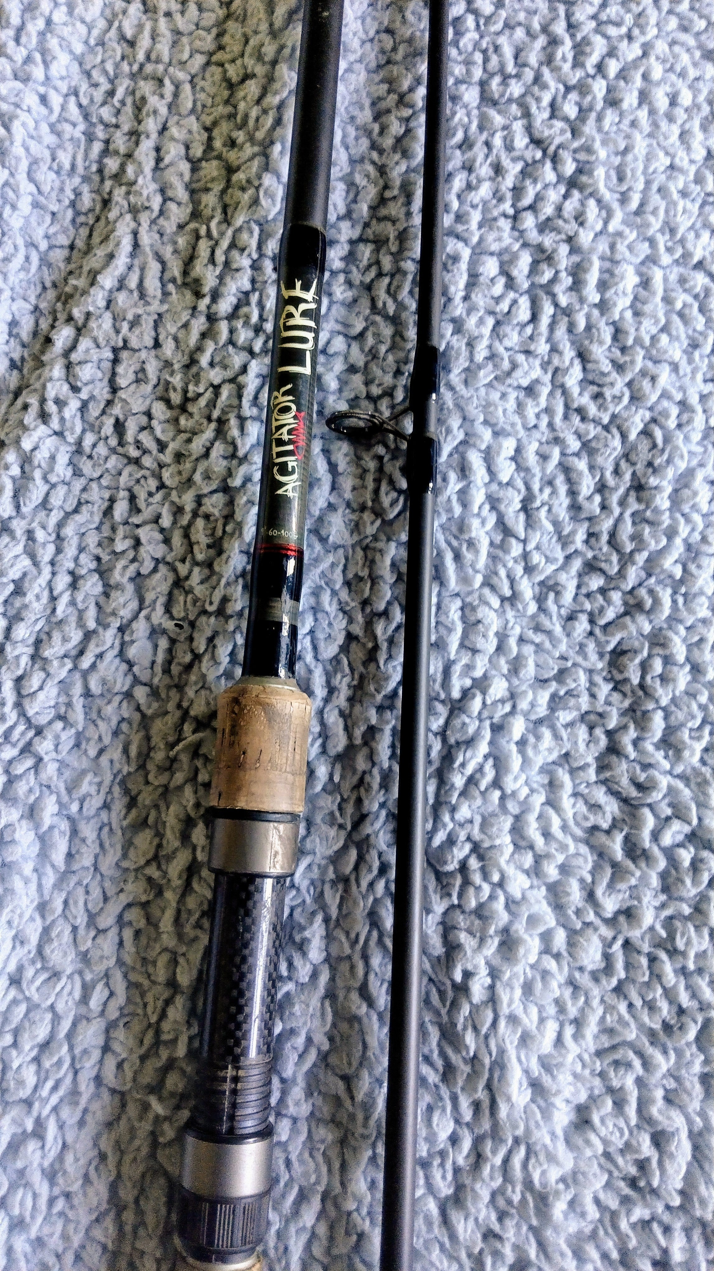 Wychwood Agitator Spinning Rod 9ft 60-100g Pike Lure Rod - Good Used Condition
