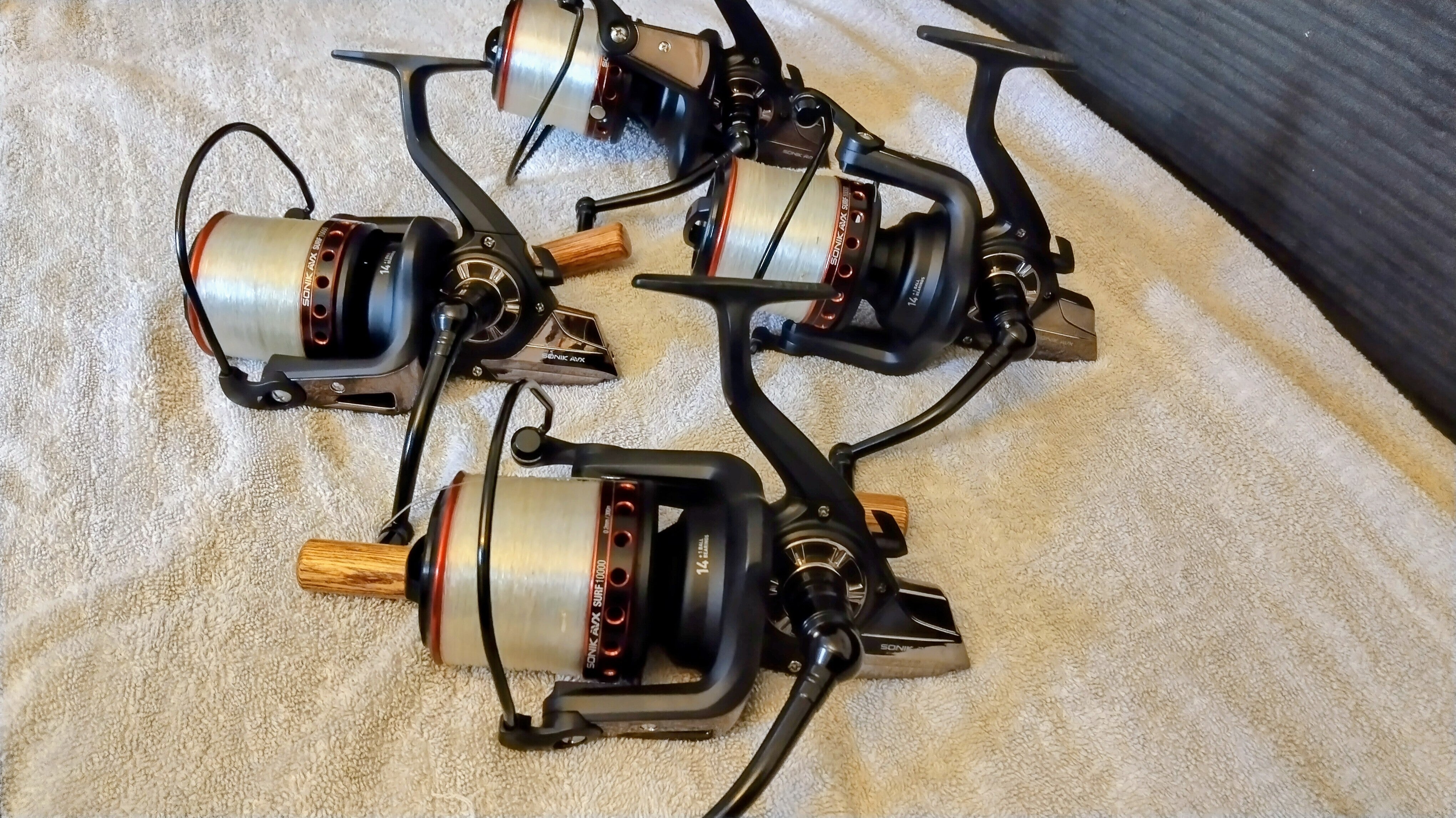 Sonik AVX 10000 Surf Reel - Long Cast Sea Fishing / Big Pit Reel - 14 Ball Bearings