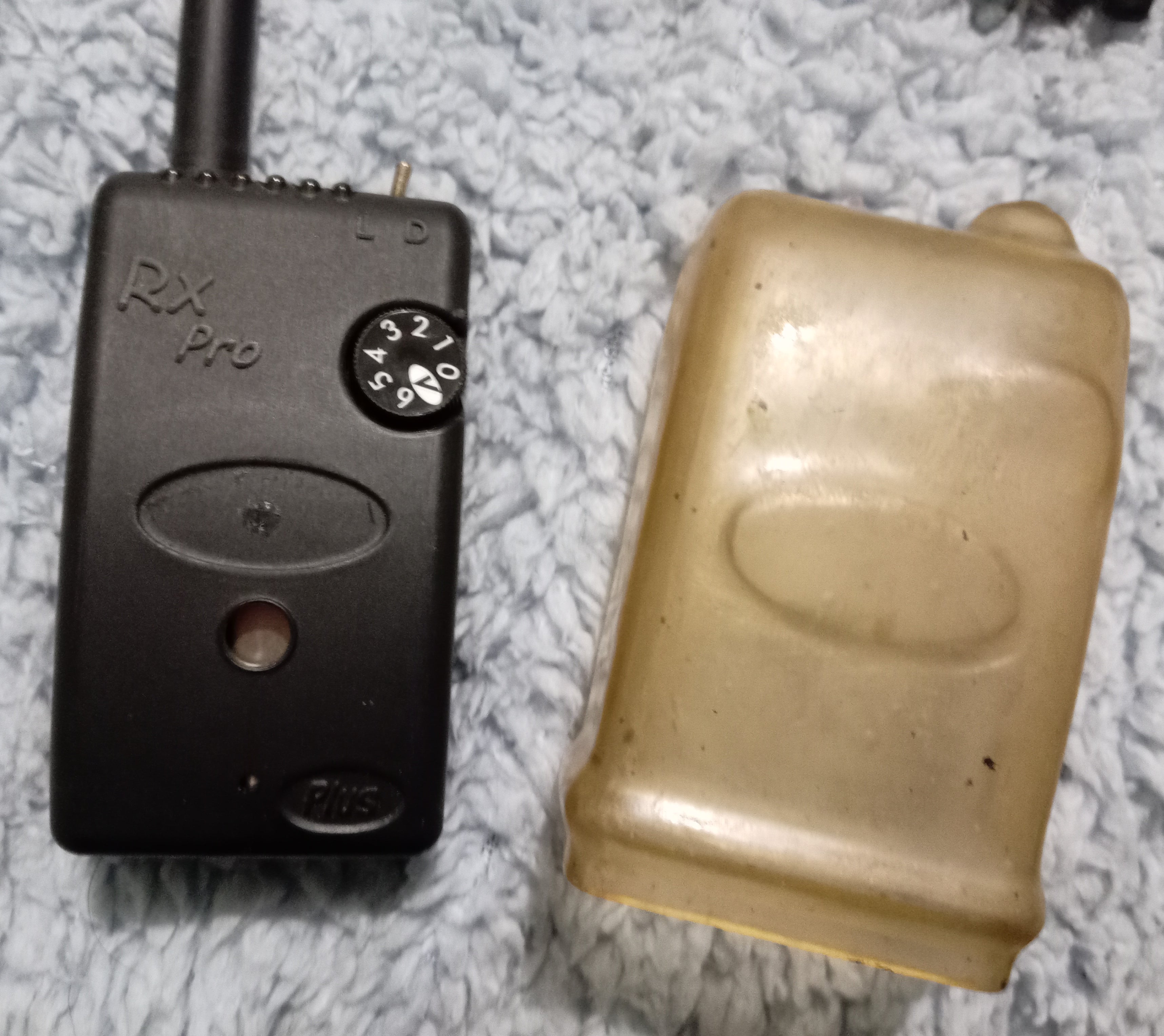 Delkim Txi Plus Alarms x3 & Rx Plus Pro Receiver Set - Superb Condition R,G,Y (Copy)