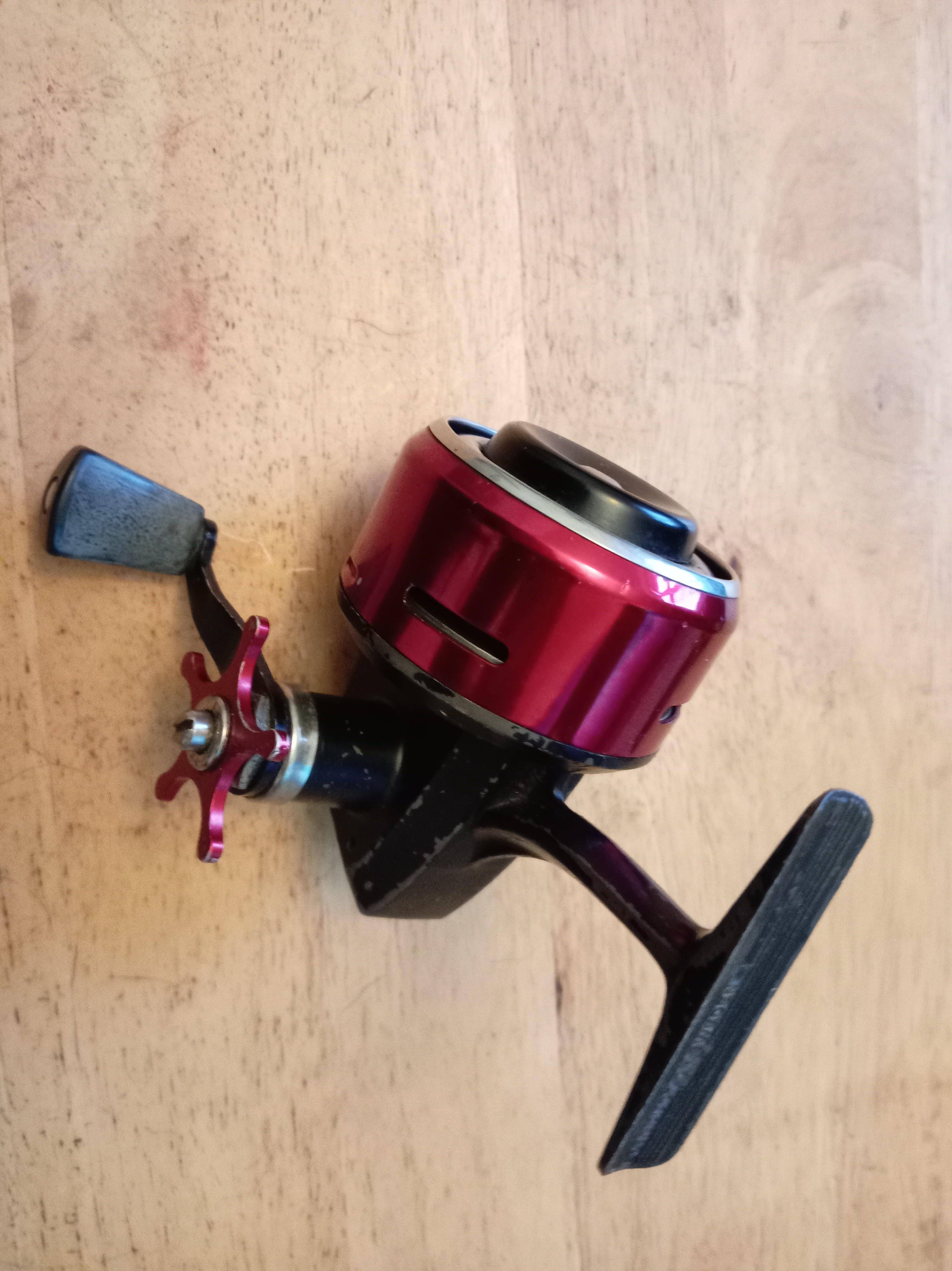 Abu 505 Closed Face Fishing Reel - Vintage Trotting Reel - Good Working Order