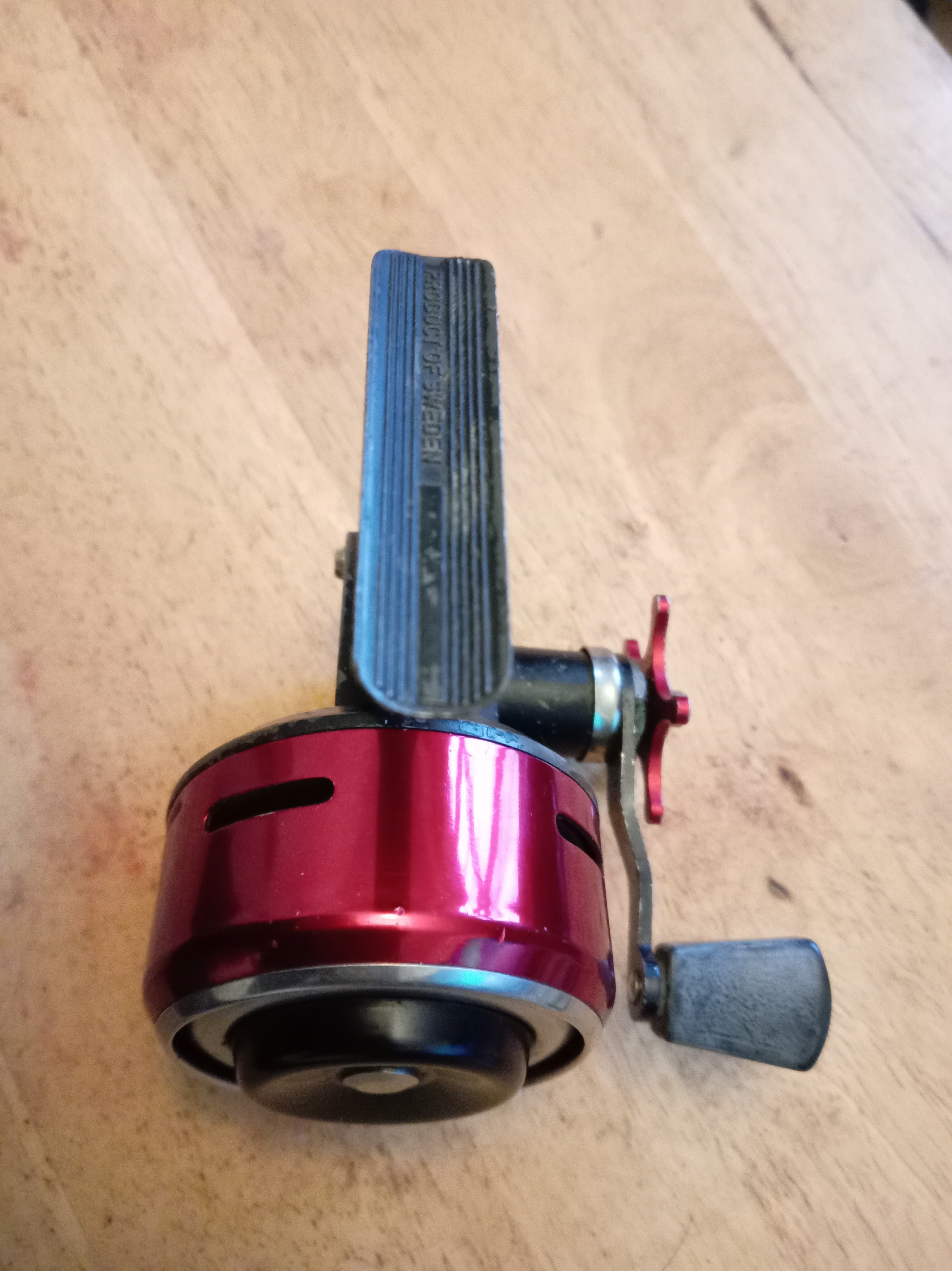 Abu 505 Closed Face Fishing Reel - Vintage Trotting Reel - Good Working Order