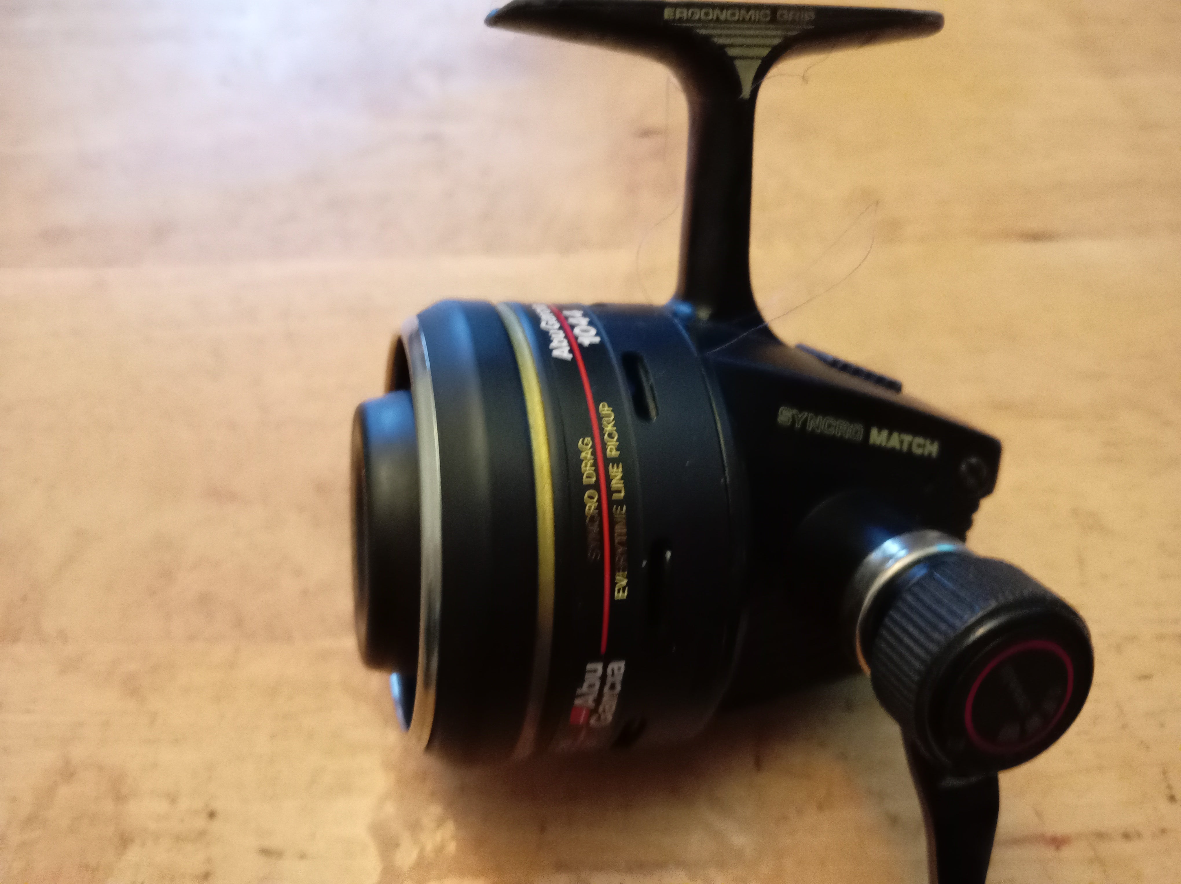 Abu Garcia 1044 Closed Face Reel - Made in Japan - Syncro Drag - River Trotting