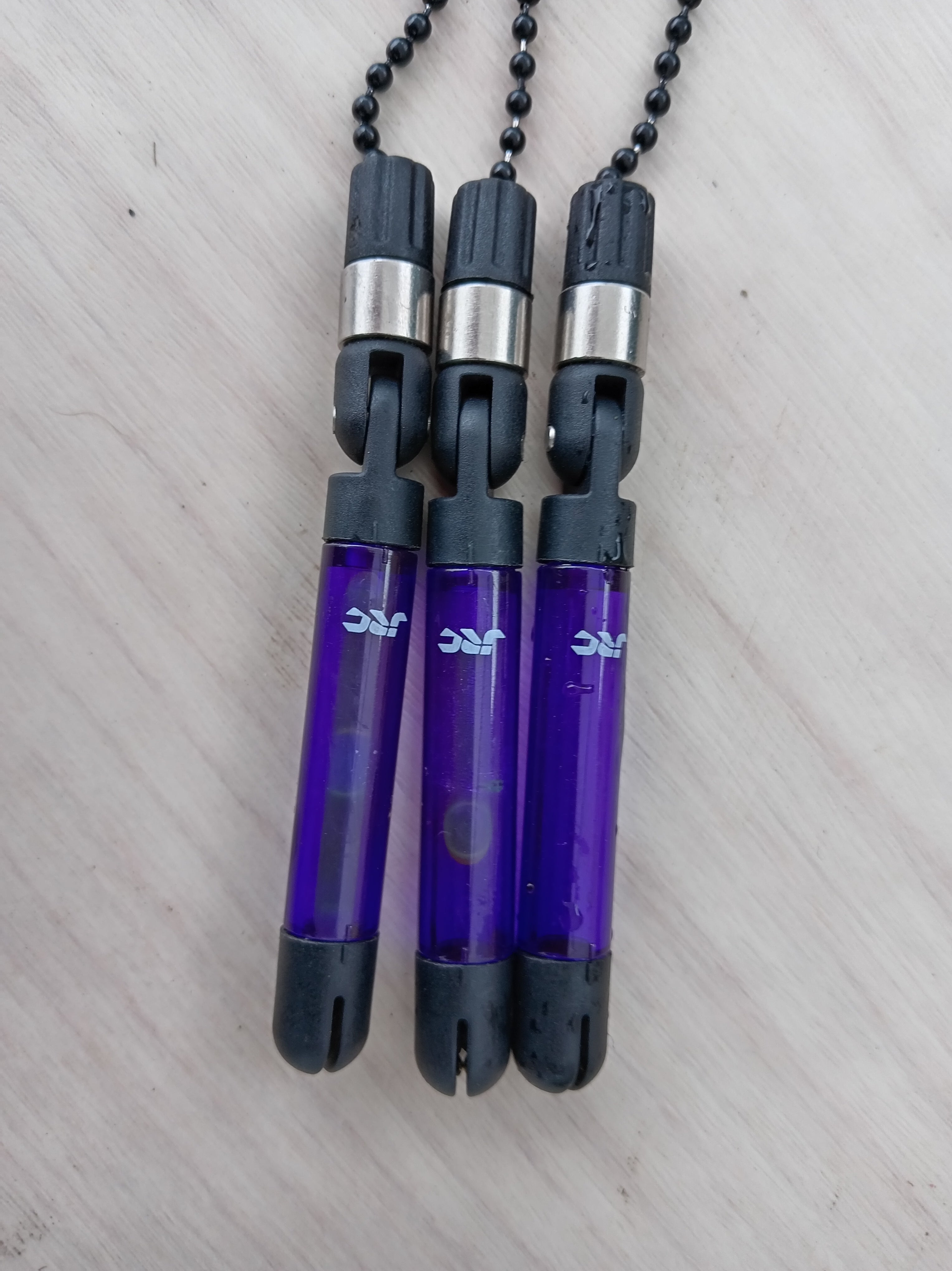 JRC Purple Carp Fishing Hanger Set x3 - Adjustable Bite Indicators & Ball Clips