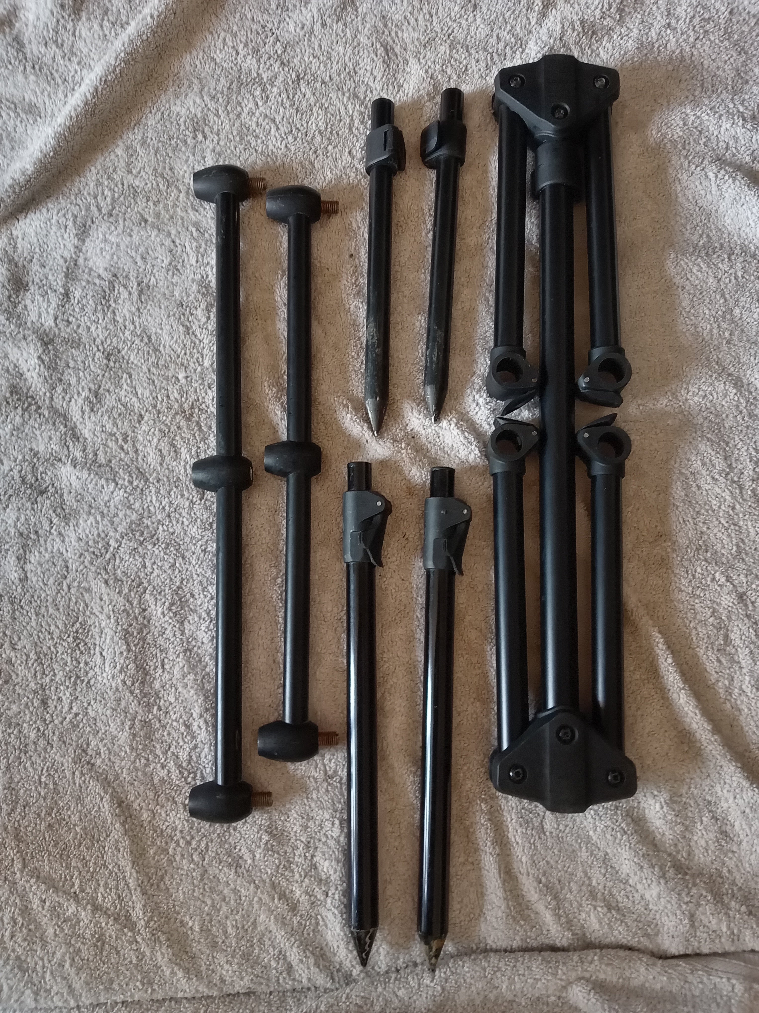 Sonik VaderX 3-Rod Pod - Adjustable Aluminium Rod Support - VGC