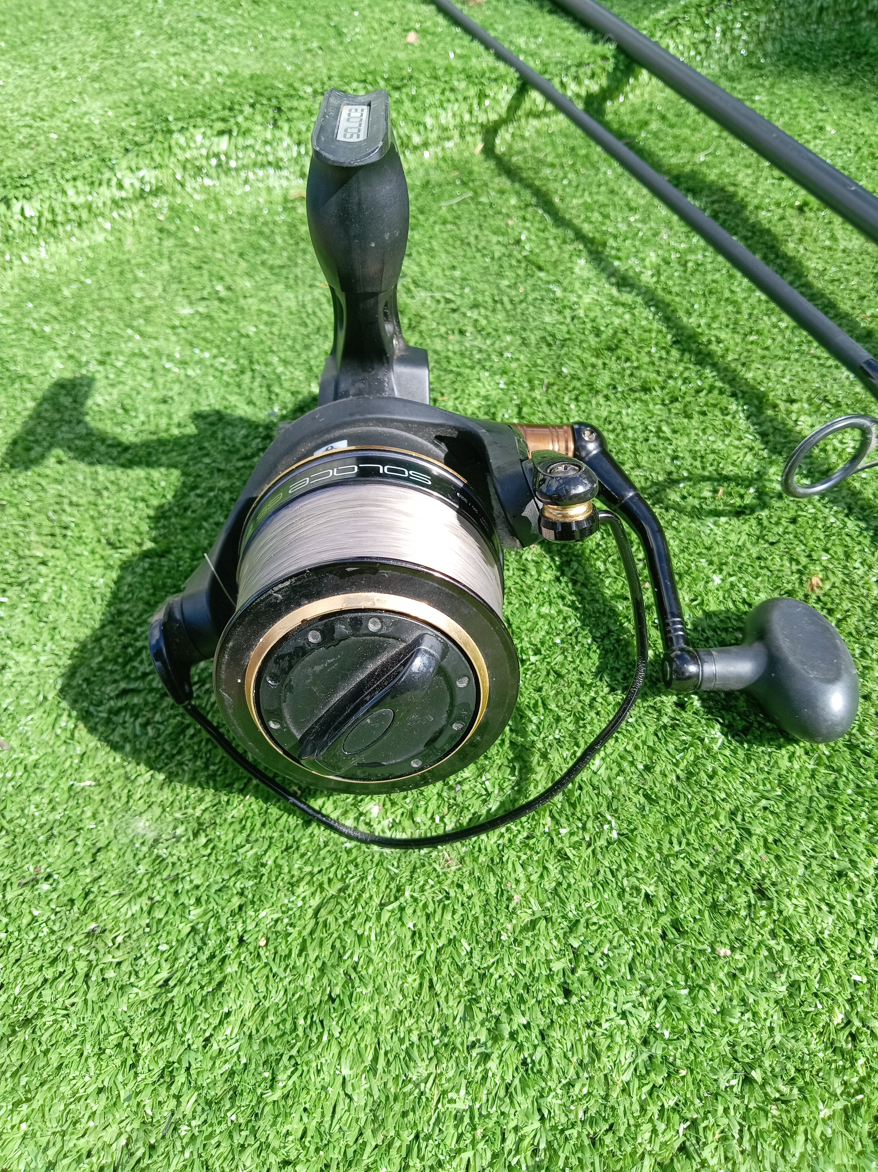 Wychwood Classic 12ft 3lb Carp Rod Cork Handle & Solace 65S FS Runner Reel Set