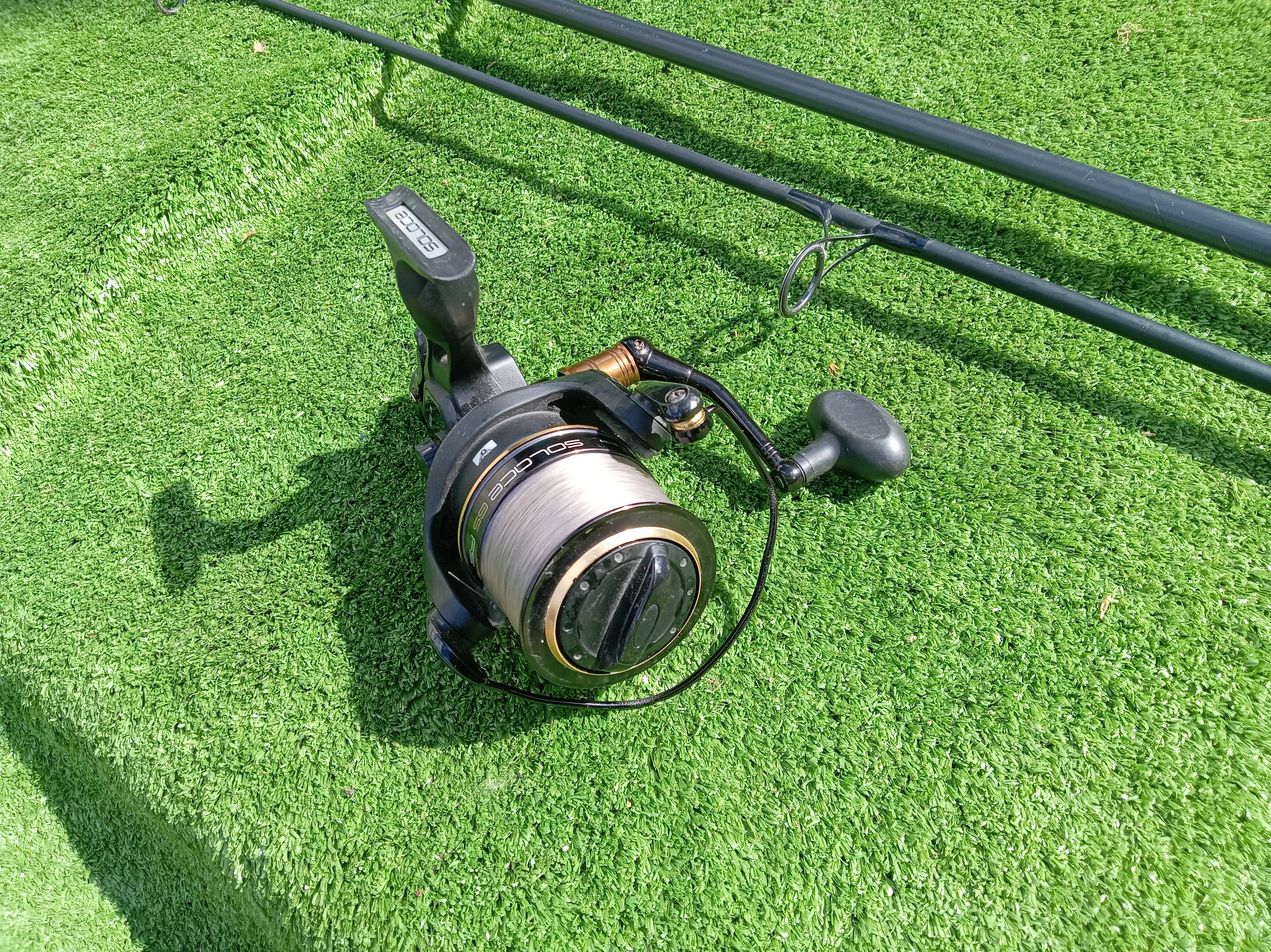 Wychwood Classic 12ft 3lb Carp Rod Cork Handle & Solace 65S FS Runner Reel Set