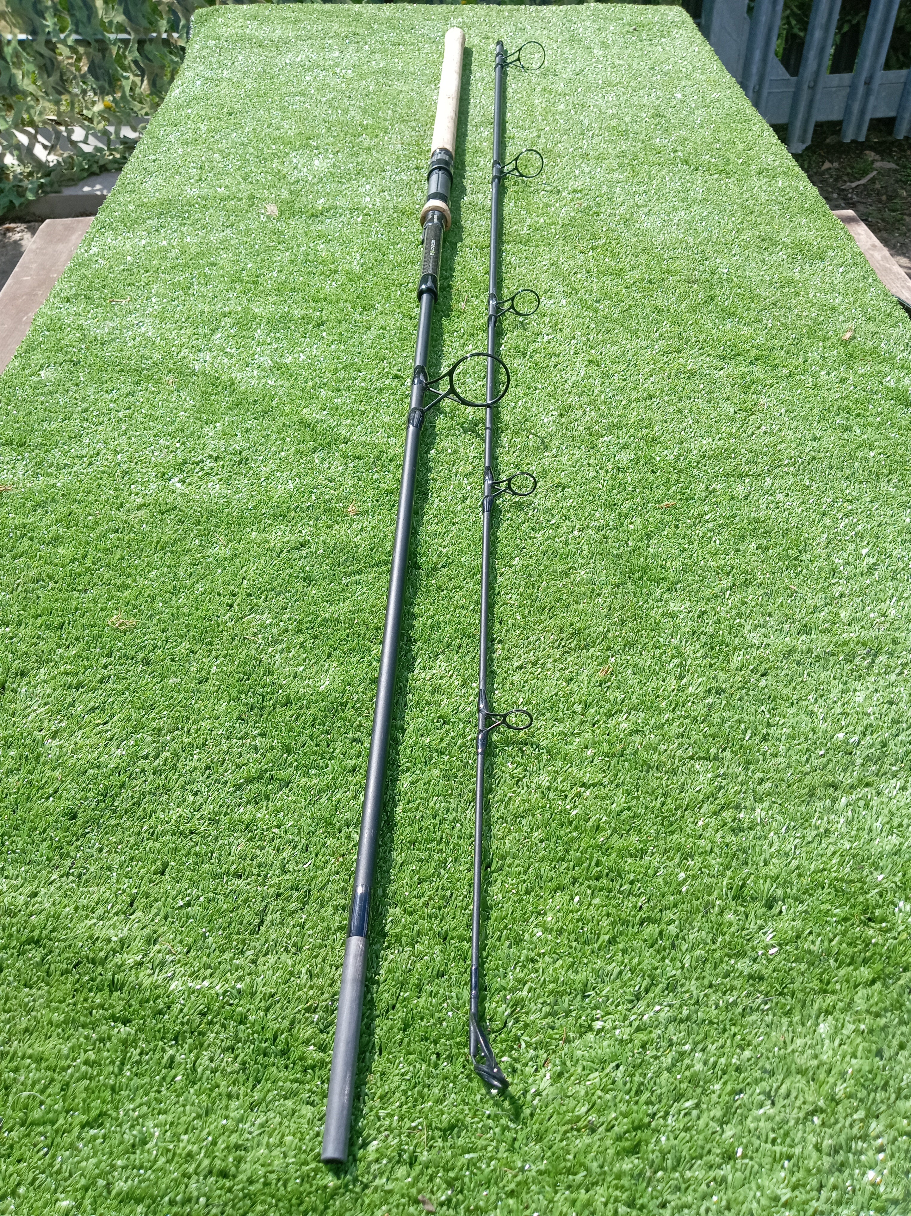 Sonik XTractor+ 10ft 3.5lb Cork Carp Rod - Excellent Condition - Multibuy Discount