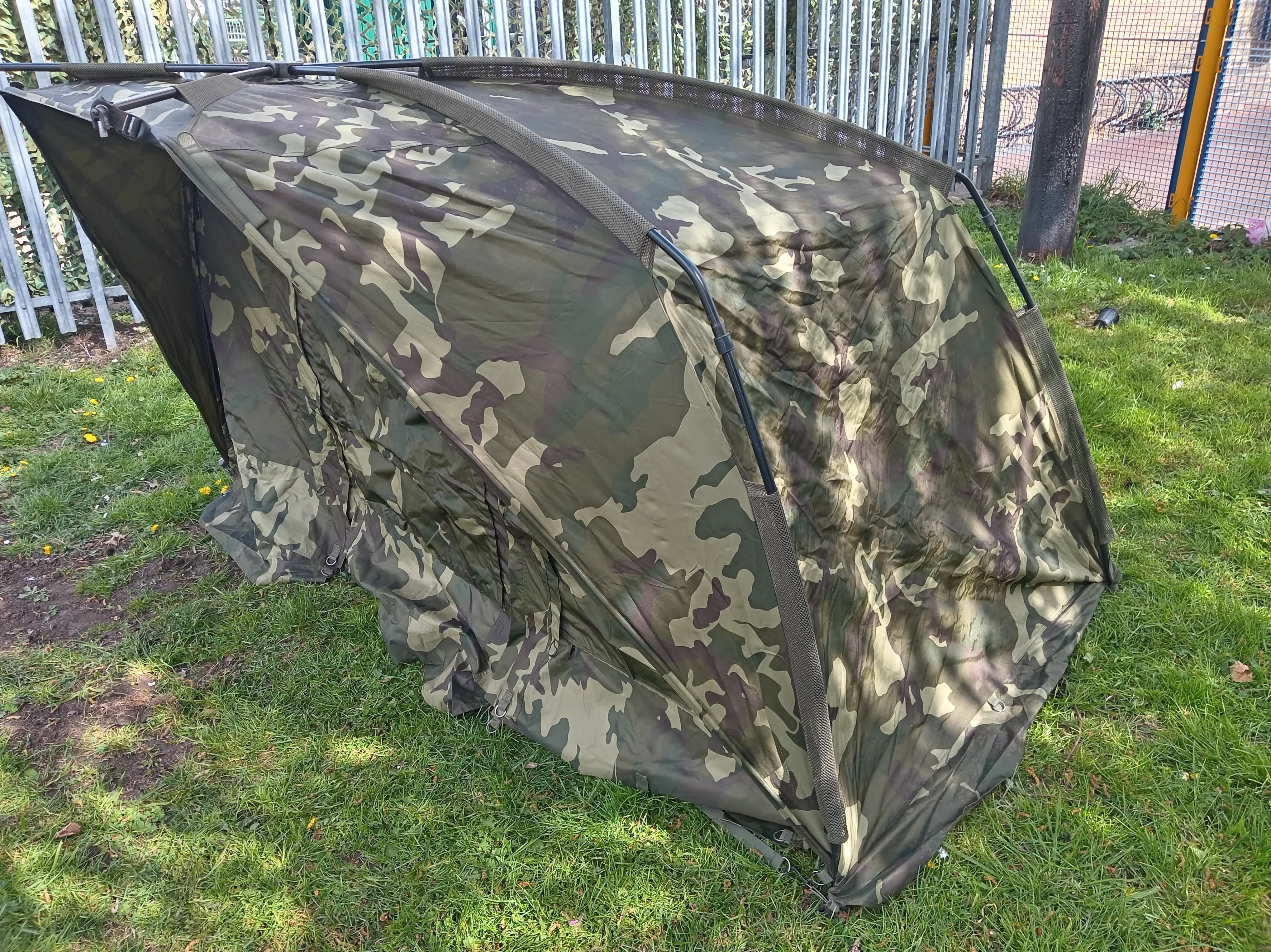 Sonik AXS Bivvy DPM Camo - Used Excellent Condition - Fast Setup Fishing Shelter
