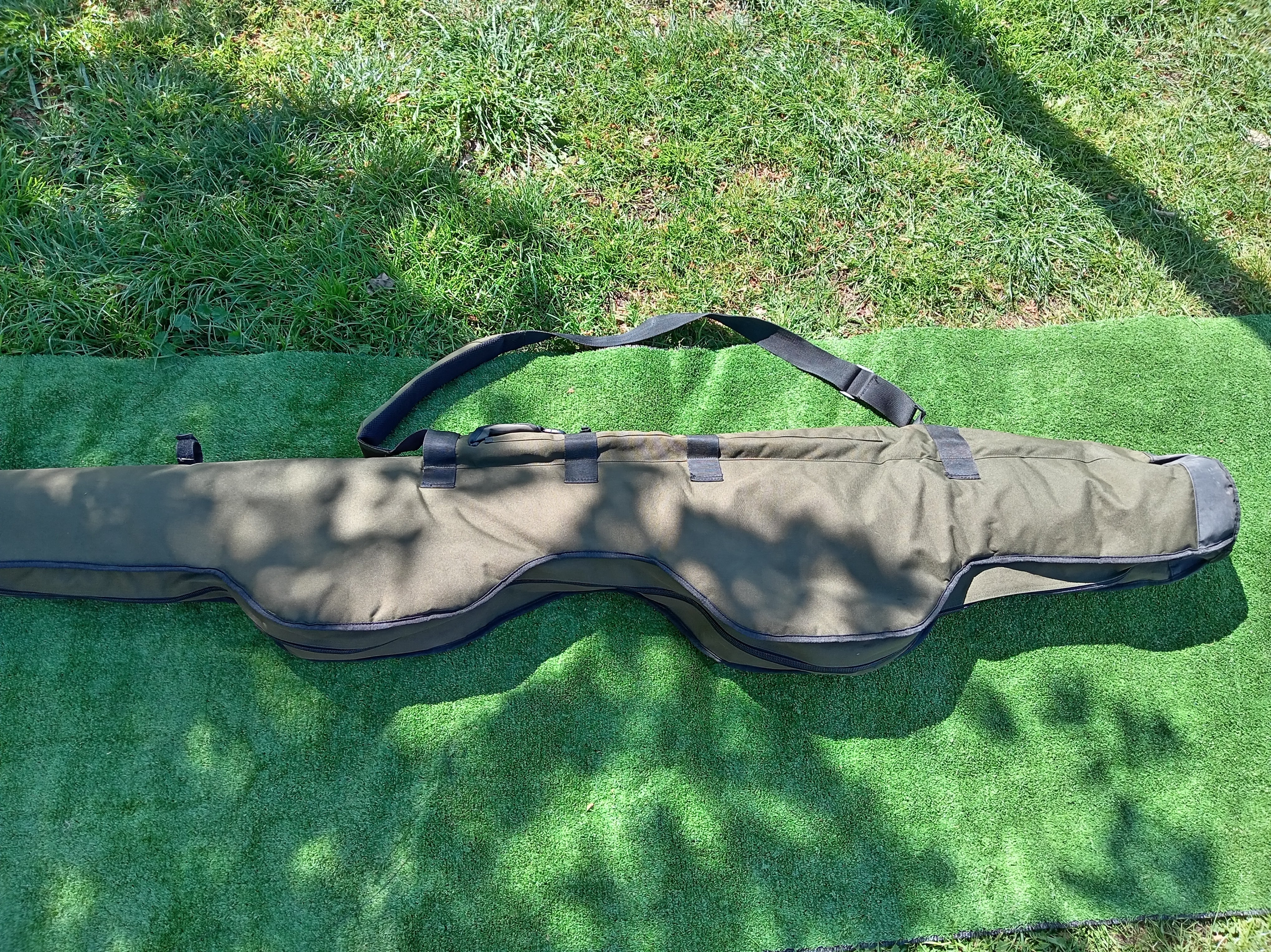PAIR DAM Black Panther 12ft 2.75lb Carp Rods & Aqua Endura 6 Rod Padded Holdall