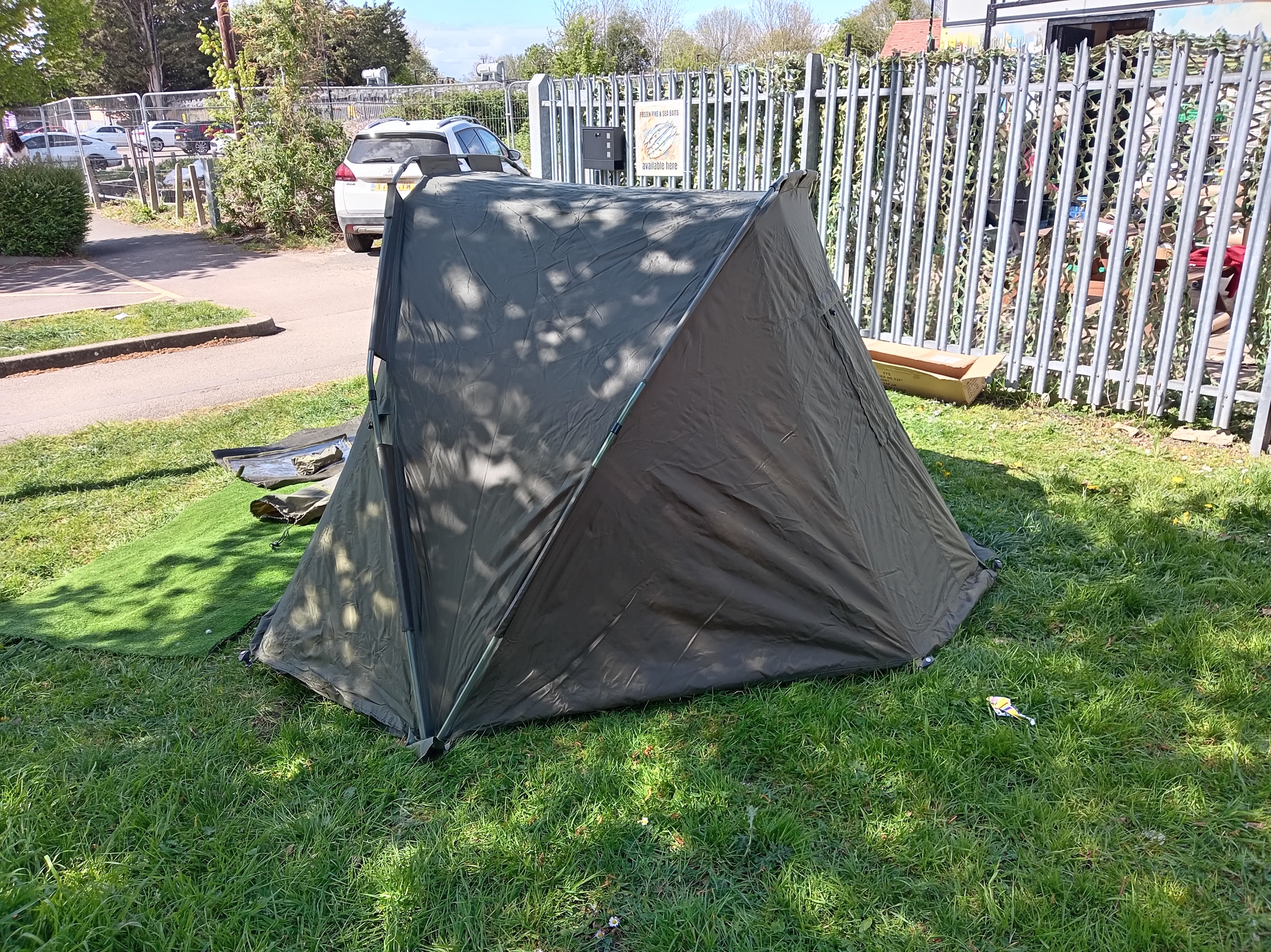 *Ex Display Bargain* King Carp 1-Man Pramhood Carp Fishing Bivvy - 2-Rib System