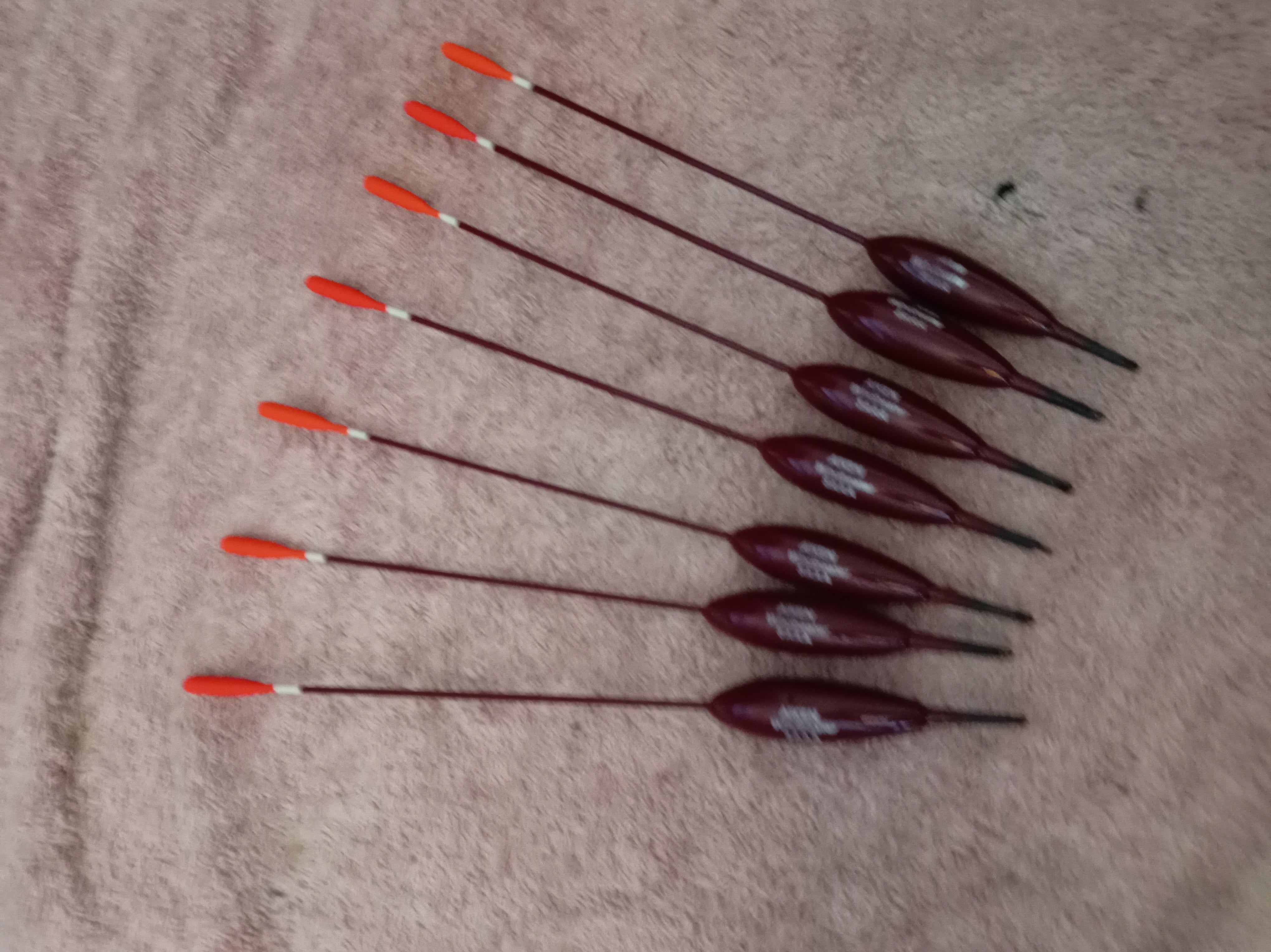 Set of 7 x 5aaa Aiken Windbeater Floats in Protective Float Tube