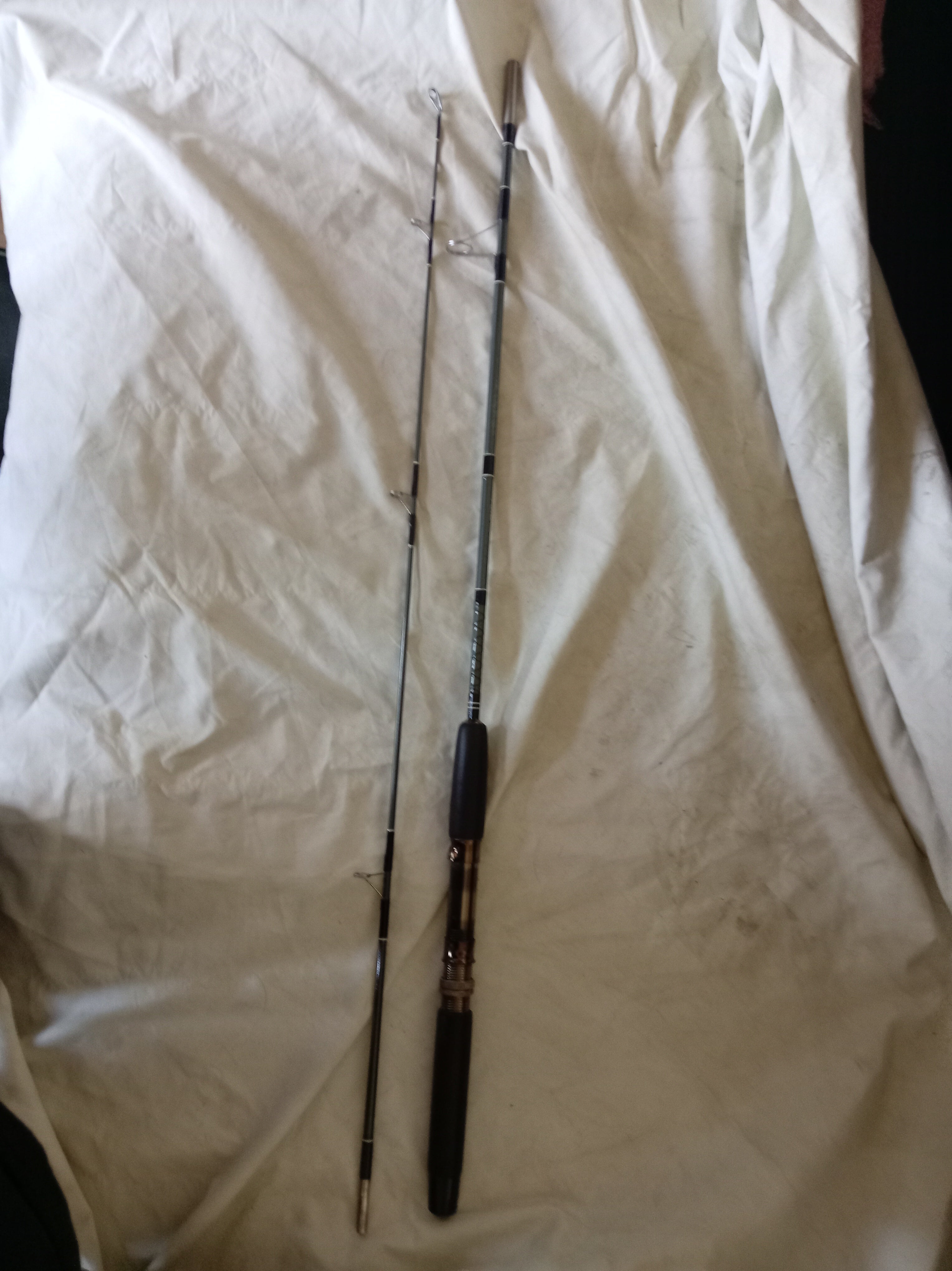 ABU GARCIA MS60-2M Spinning Rod 6ft 2pc Medium Action 30g Lure Pike Perch VGC