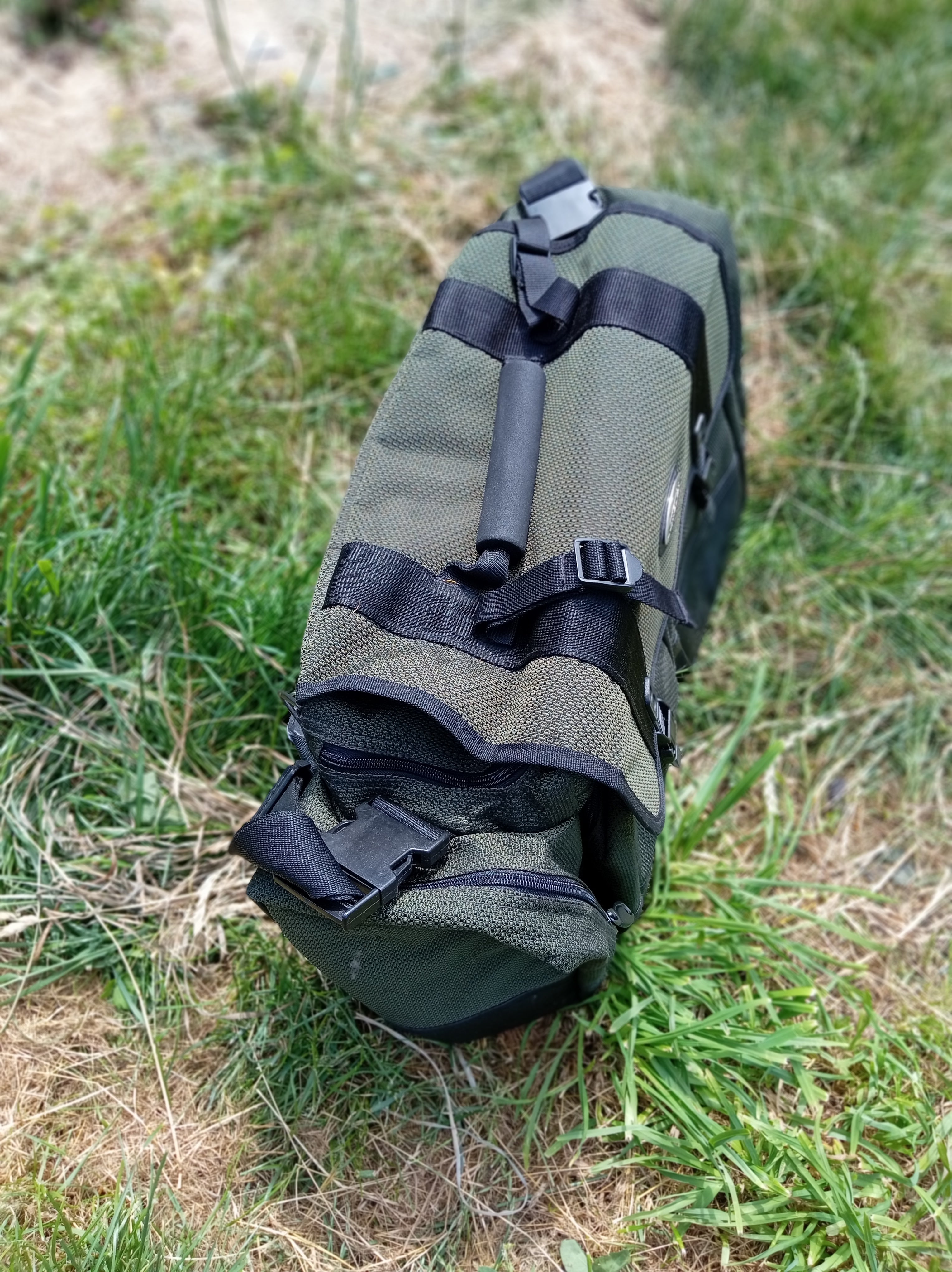 Maver Large Carp Fishing Carryall Luggage Green Tackle Bag Superb Used Condition