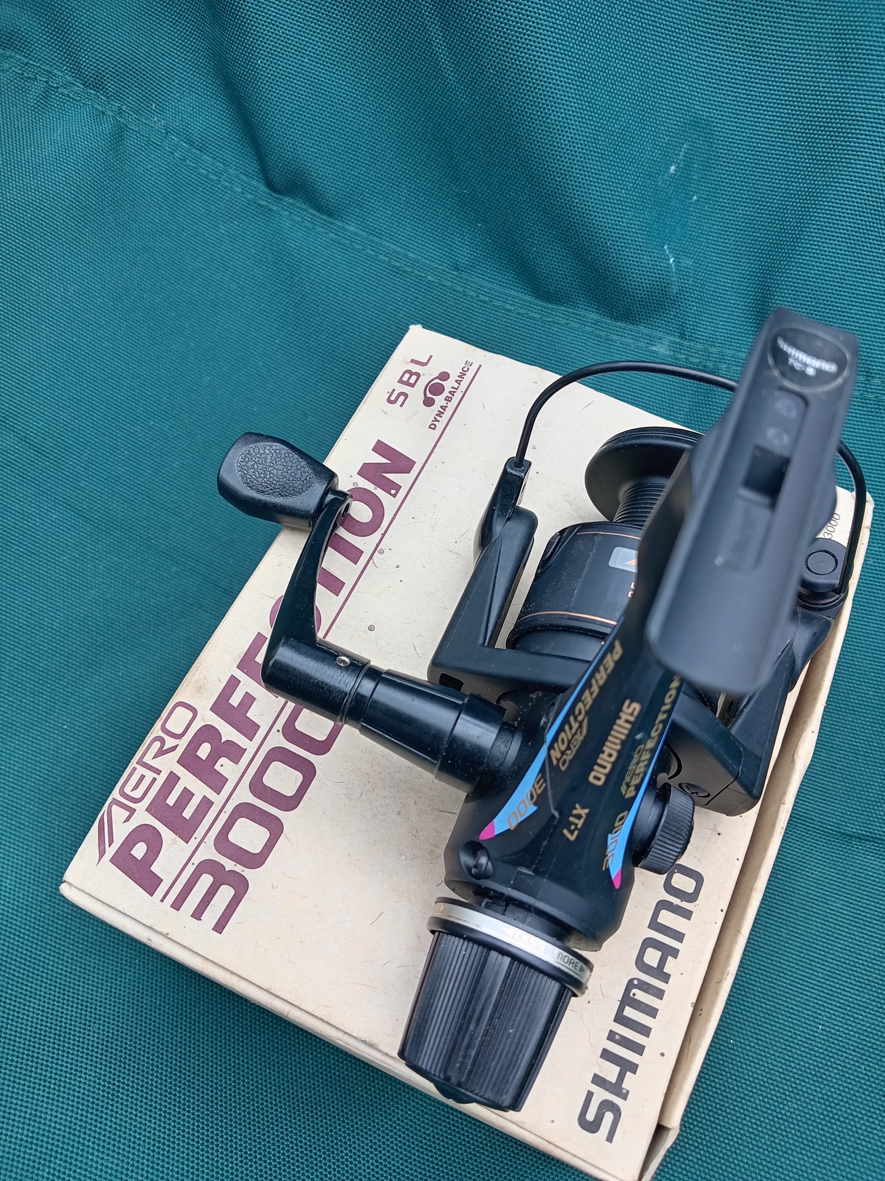 Shimano Aero Perfection 3000 XT-7 Match Reel Boxed Spare Spool Paperwork Japan