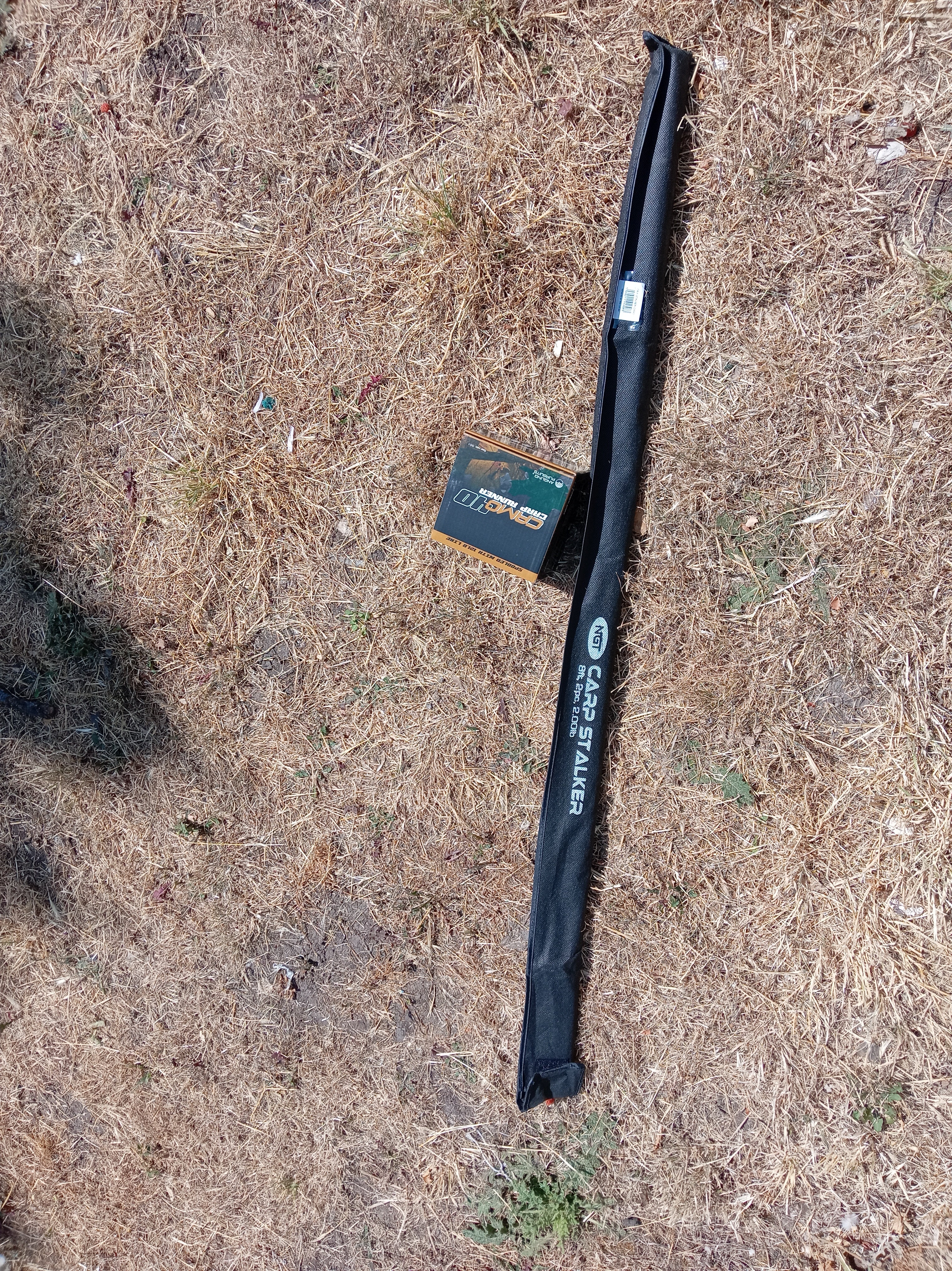 Angling Pursuits 8ft Carp Stalker Rod & 40 Camo Runner Reel Outfit Combo Set
