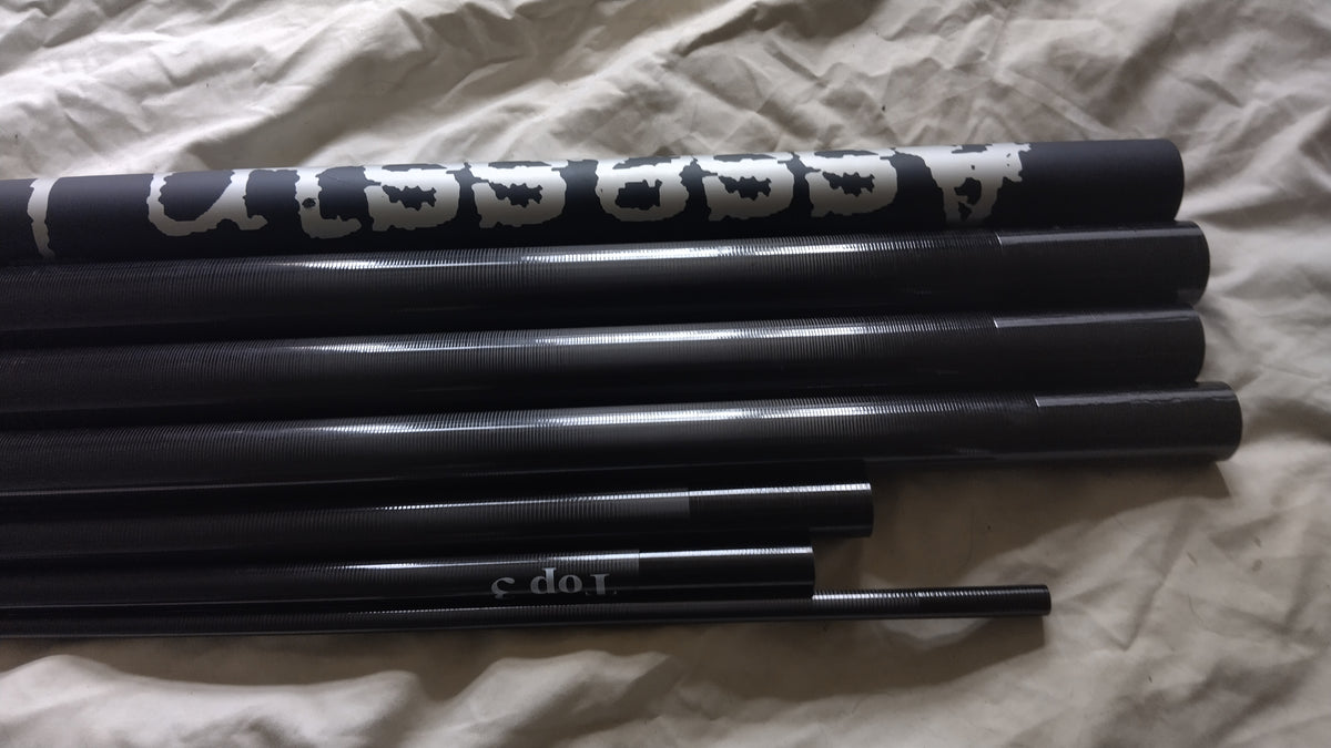 Leeda Assassin II 11m Carp Pole B0025-CMC Elastic 18 + Original Bag Excellent