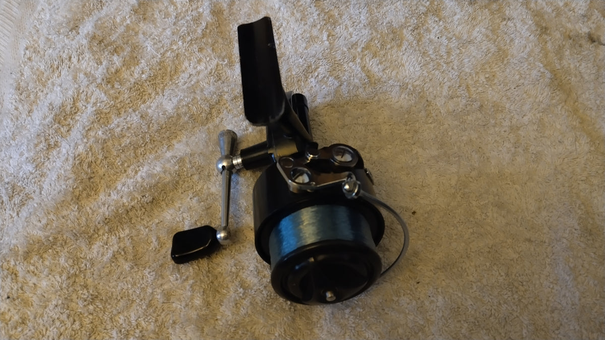 Vintage Garcia Mitchell 331 Right Hand Wind Fixed Spool Fishing Reel Classic