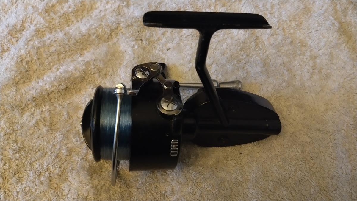 Vintage Garcia Mitchell 331 Right Hand Wind Fixed Spool Fishing Reel Classic