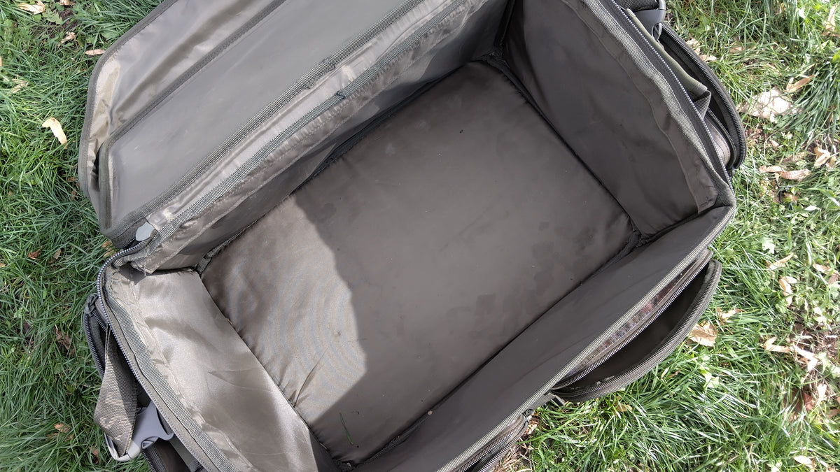 OMC Heist XL Carryall Carp Fishing Tackle Bag 70L+ Splash Camo Lightly Used