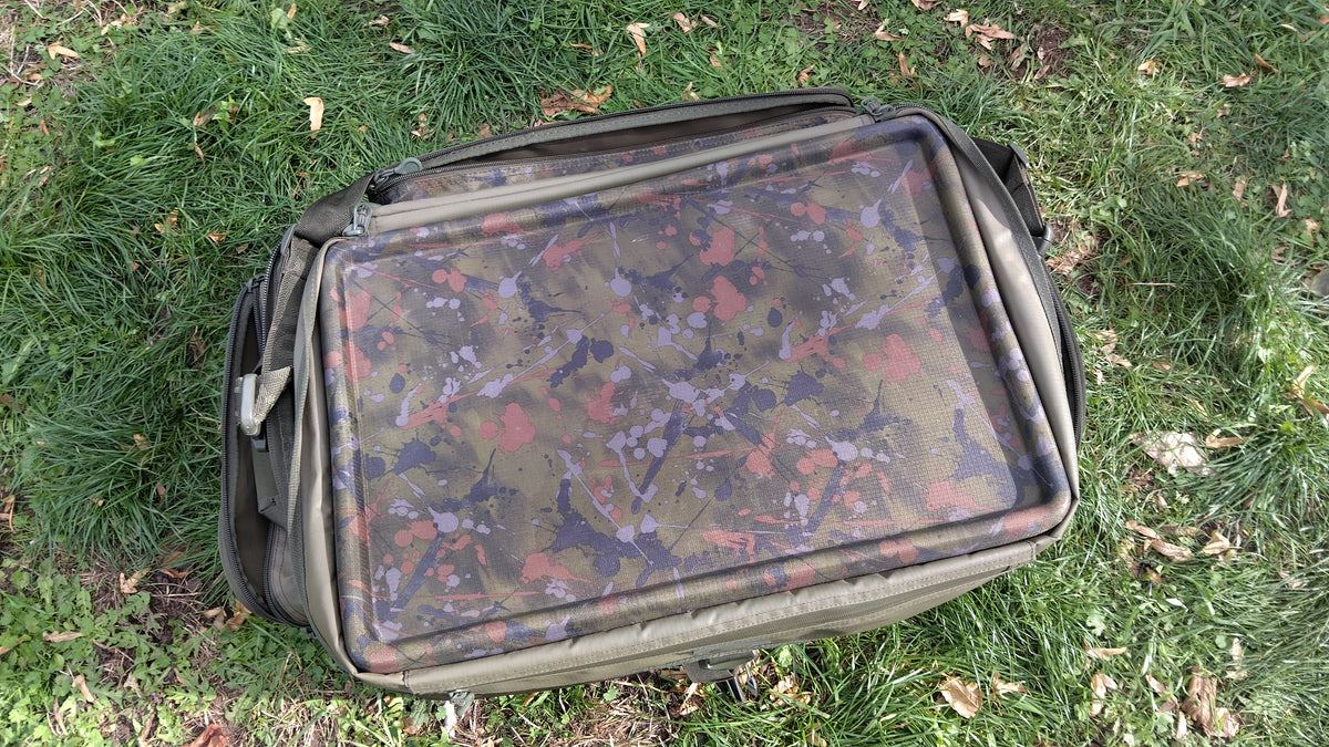 OMC Heist XL Carryall Carp Fishing Tackle Bag 70L+ Splash Camo Lightly Used