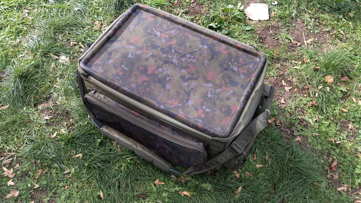 OMC Heist XL Carryall Carp Fishing Tackle Bag 70L+ Splash Camo Lightly Used