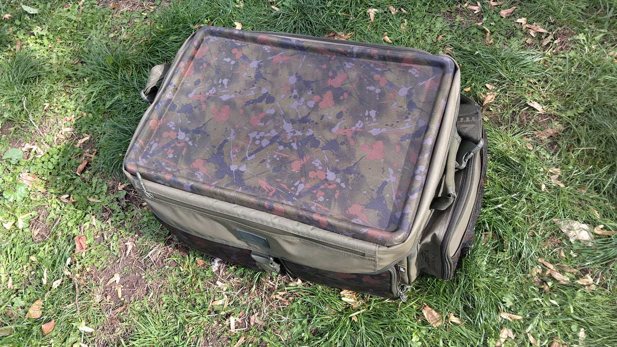 OMC Heist XL Carryall Carp Fishing Tackle Bag 70L+ Splash Camo Lightly Used