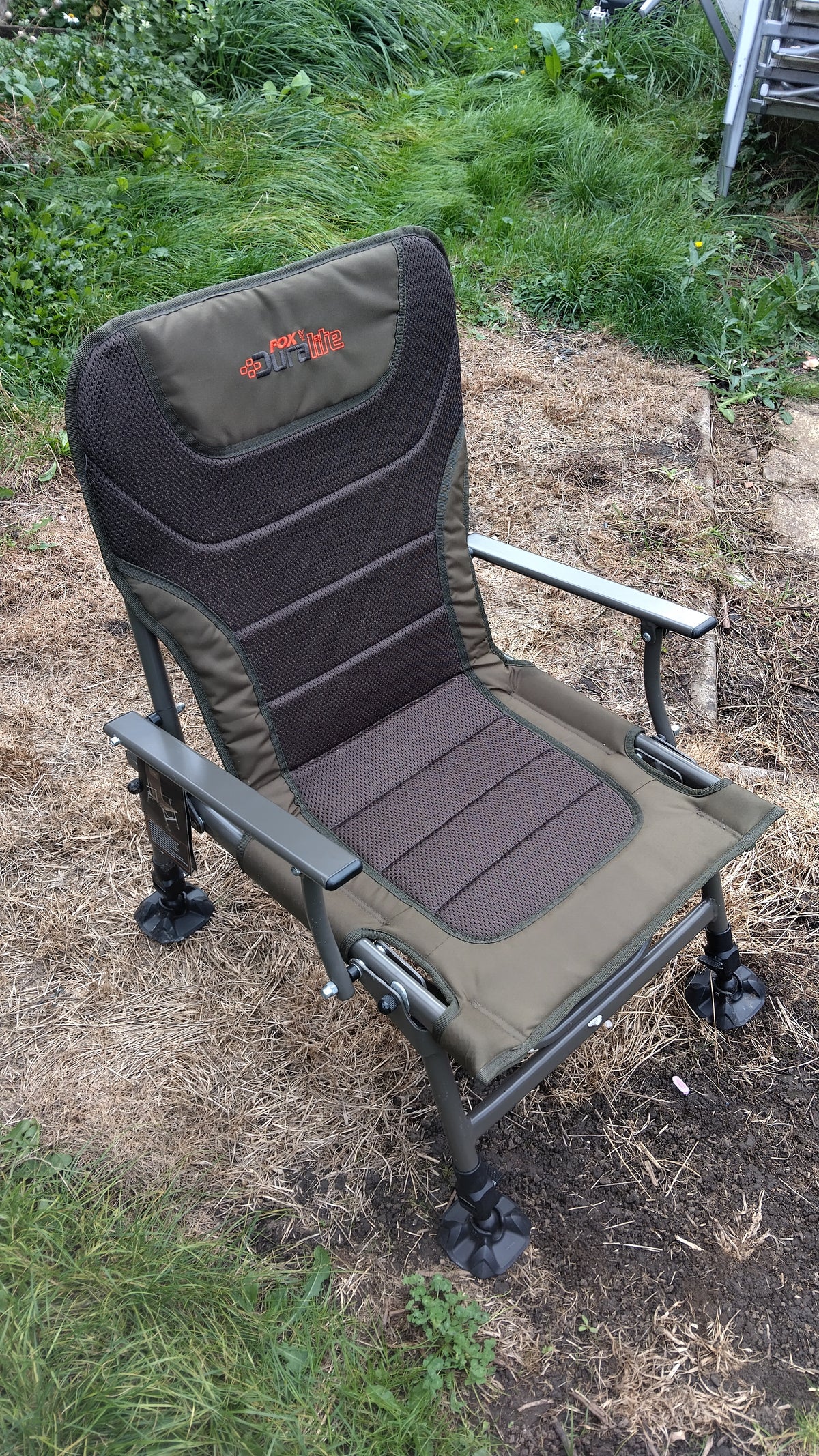 Fox Duralite Carp Fishing Chair with Arms – Excellent Used Condition