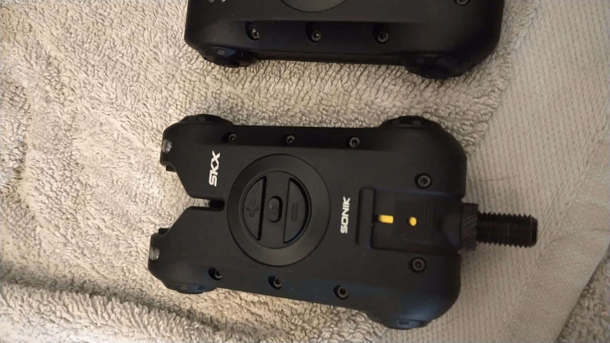 Sonik SKX 3+1 Wireless Bite Alarm Set 3 Alarms & Receiver Inc Case Superb Used