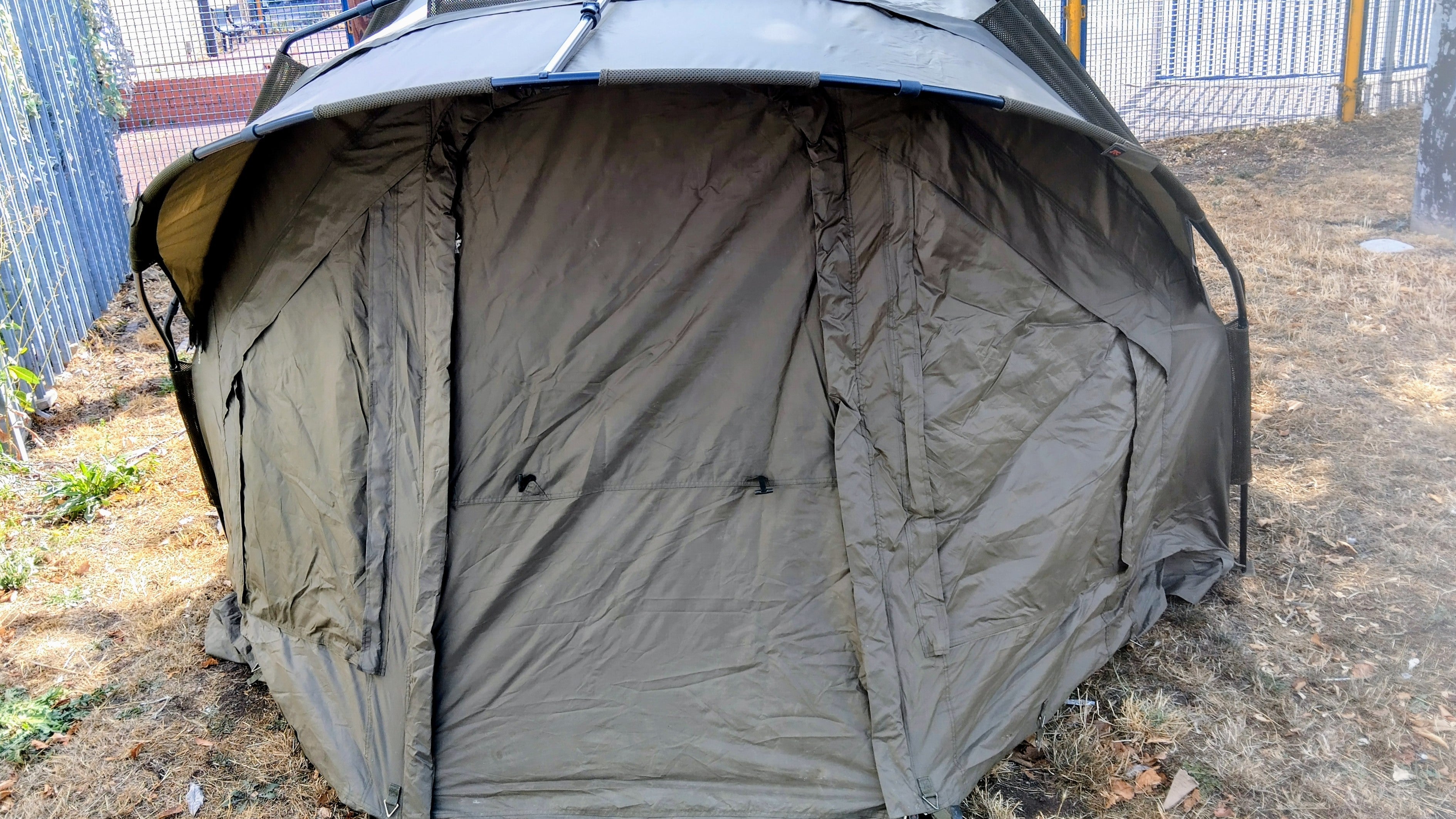 JRC Quad Continental Bivvy & Overwrap 2 Man+ Carp Fishing Shelter Super Size VGC