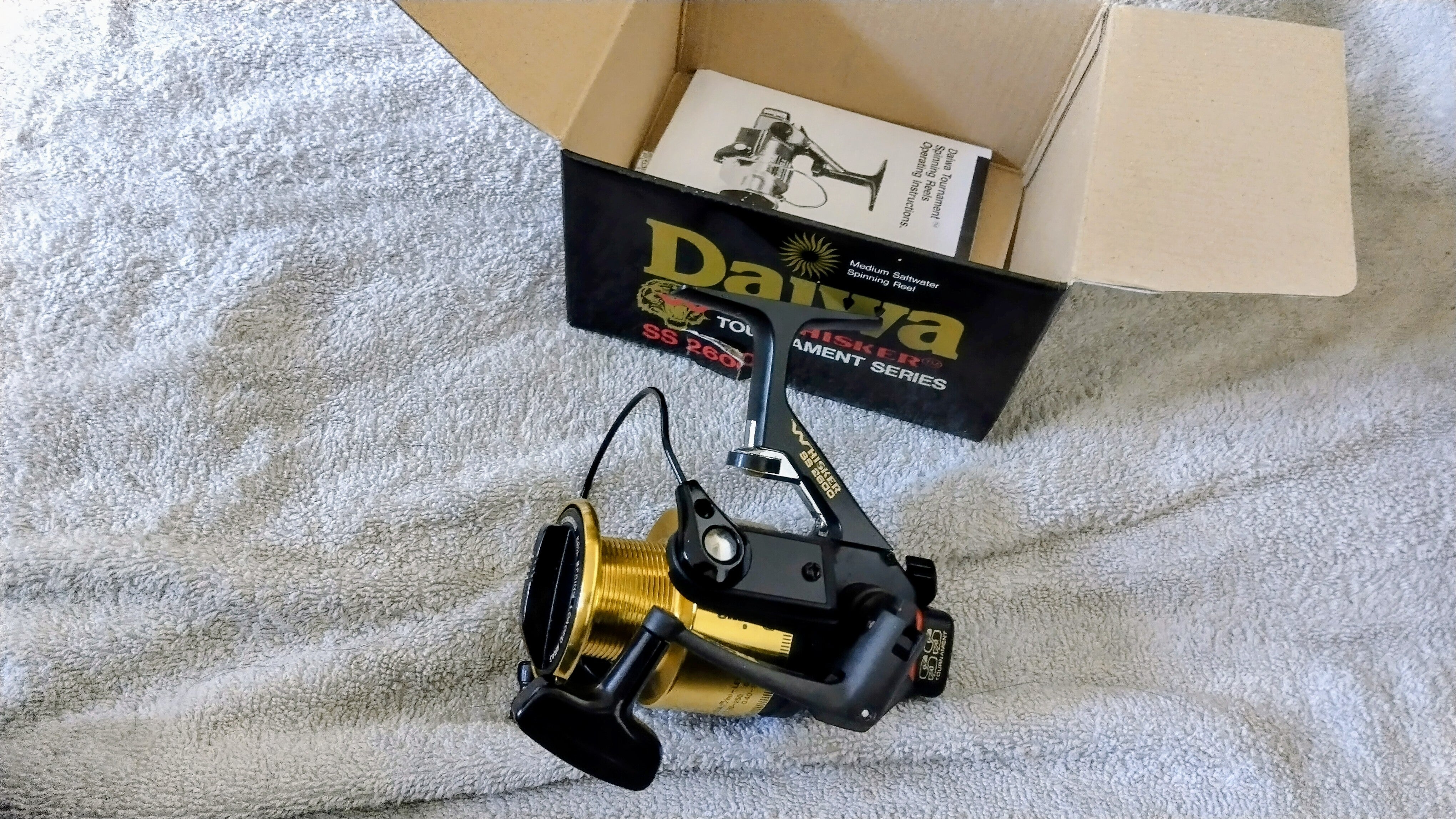 Daiwa Whisker Tournament SS2600 Reel - Boxed & Original Paperwork - Mint