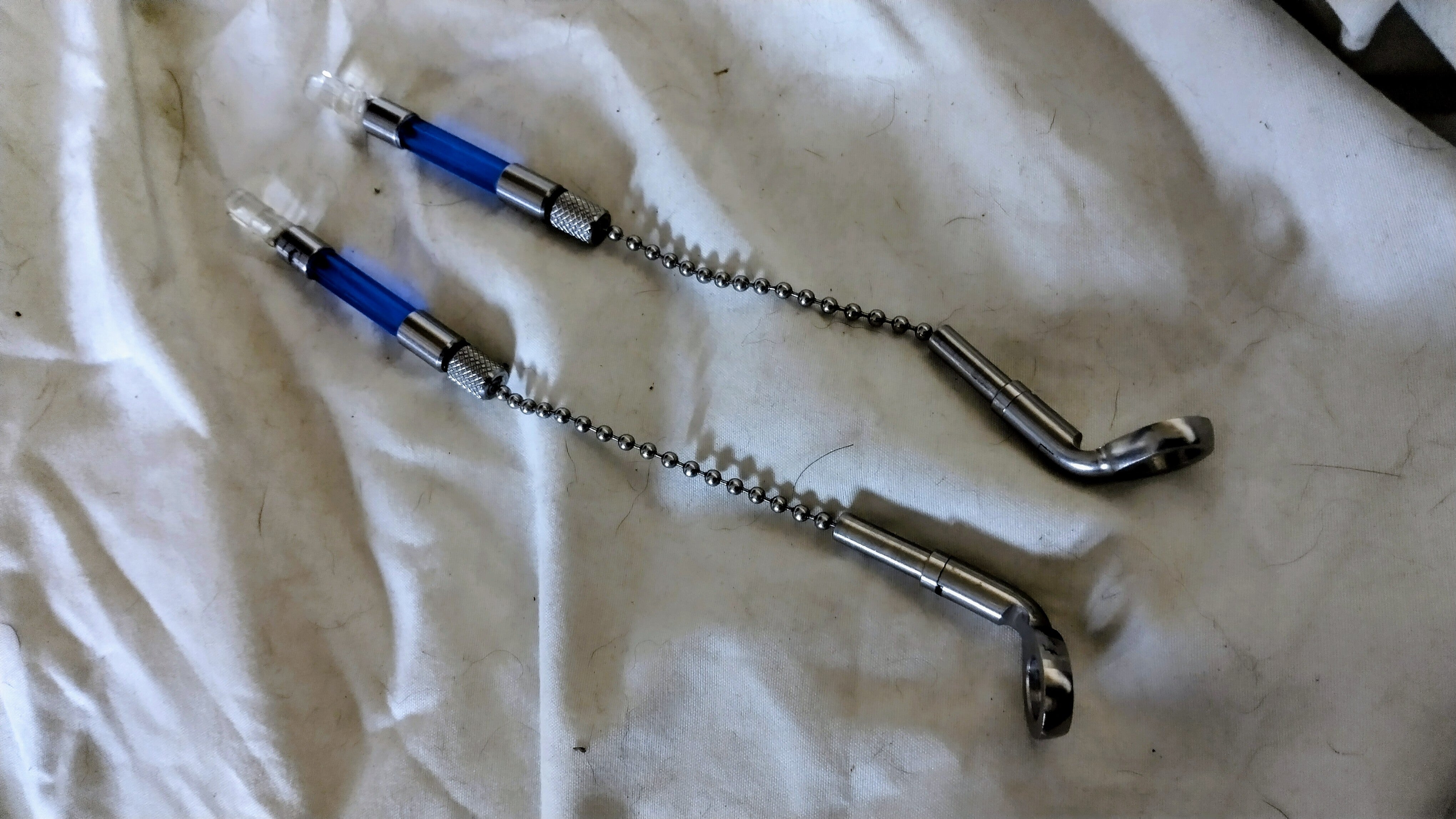 2 x Korda Stow Bobbins - Blue - Carp Fishing Bite Indication