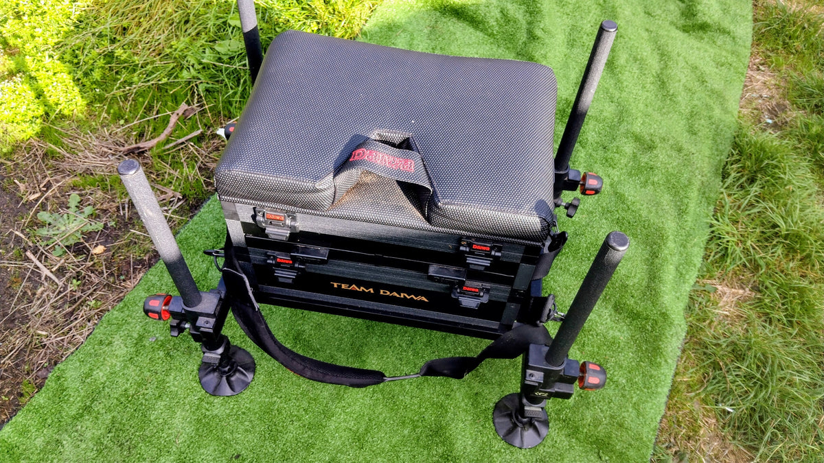 Daiwa 75 Seat Box - Fishing Station - Match Coarse Pole Box + Footplate