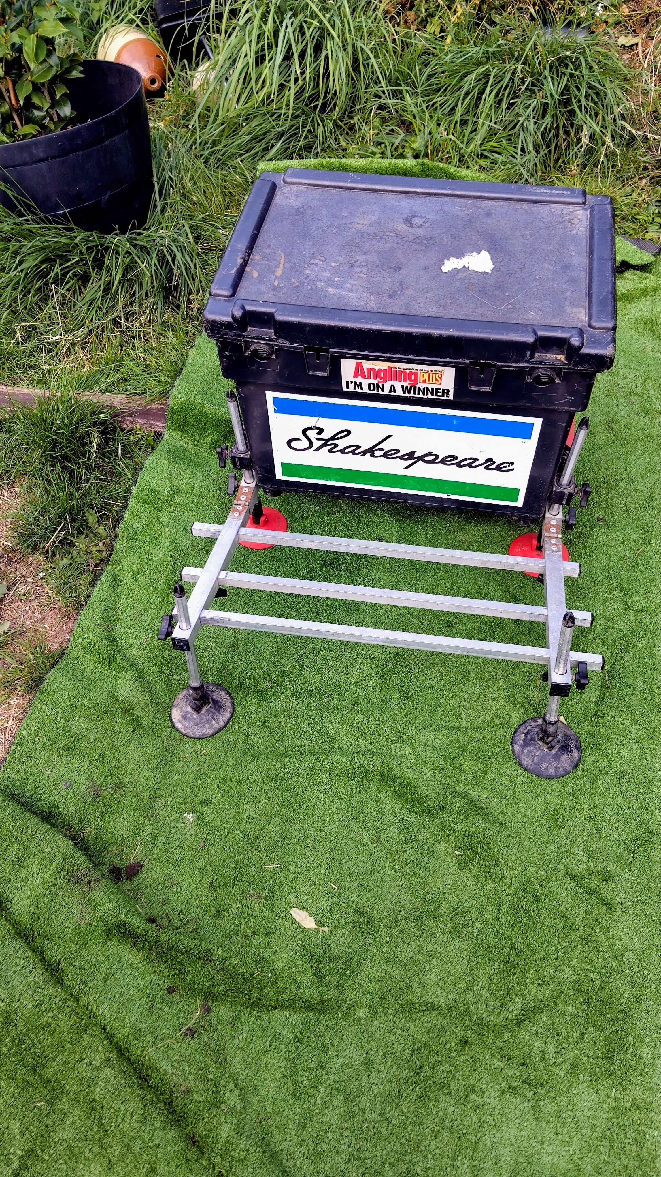 Shakespeare Match Fishing Seatbox - Octoplus Legs, Foot Plate & Side Tray