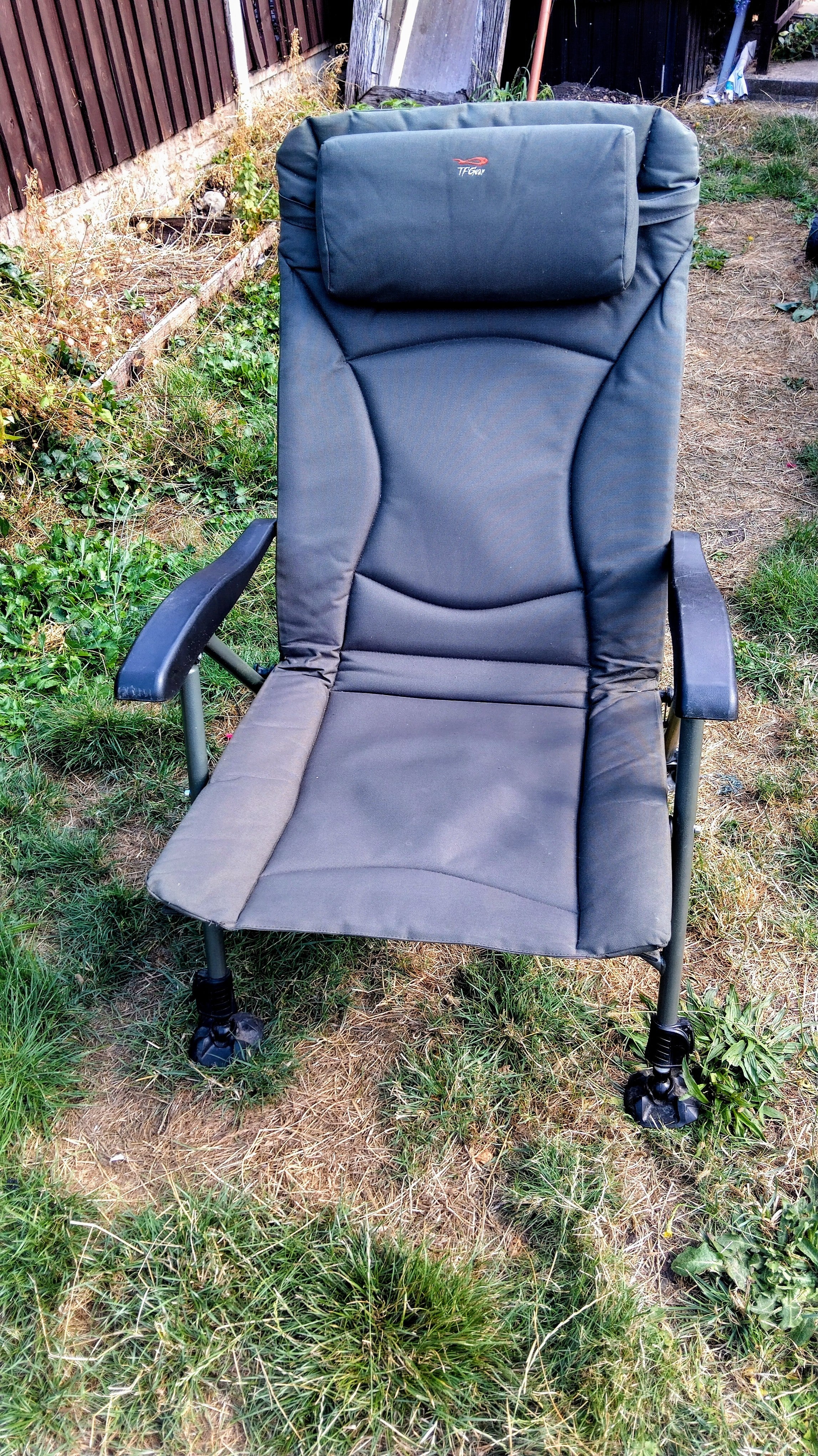 TFG Recliner Fishing Chair Adjustable Legs Armchair Carp Coarse Feeder Bank Seat