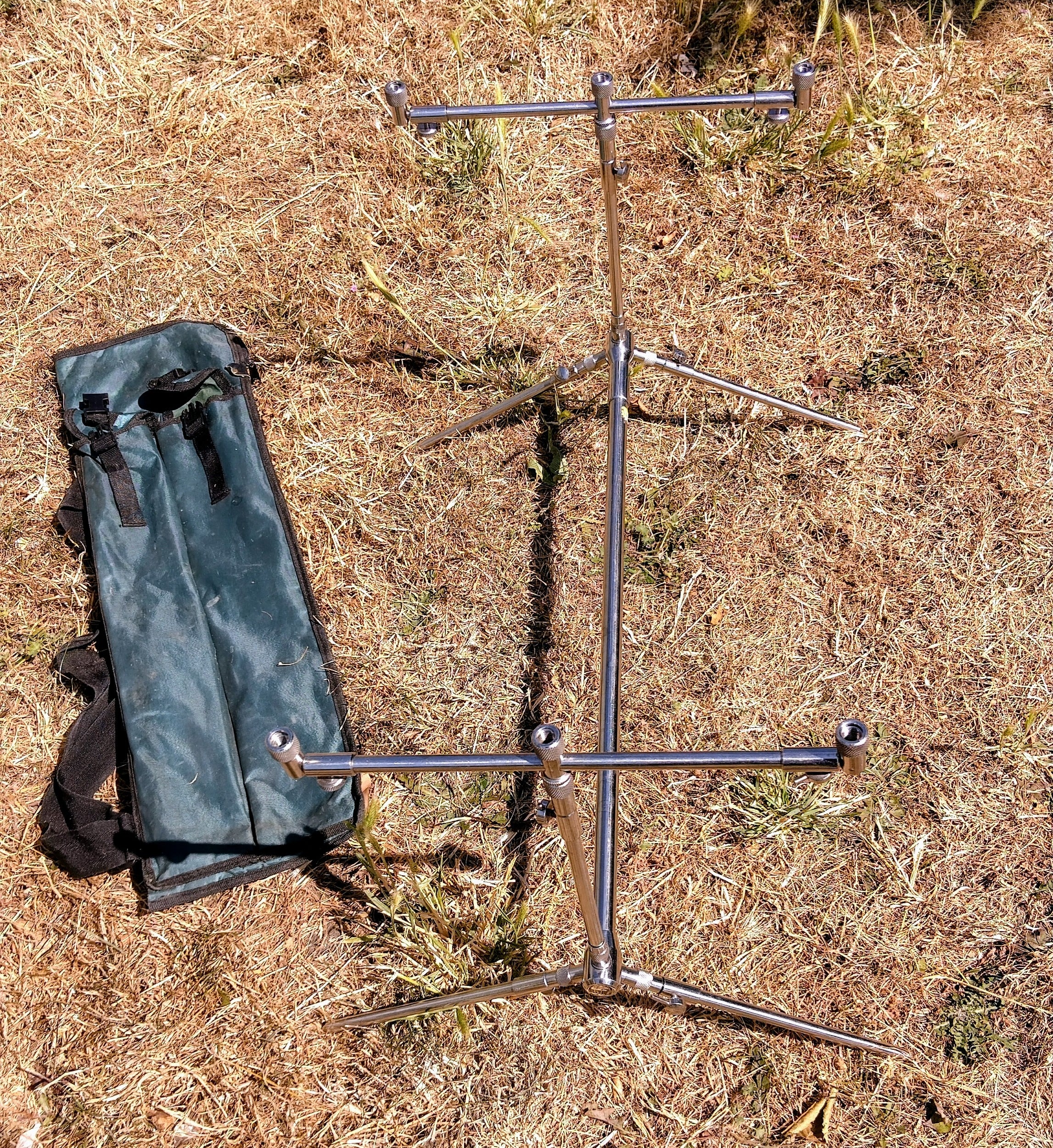 Stainless Steel 3 Rod Pod - Compact, Heavy Duty Fishing Setup with Carry Bag