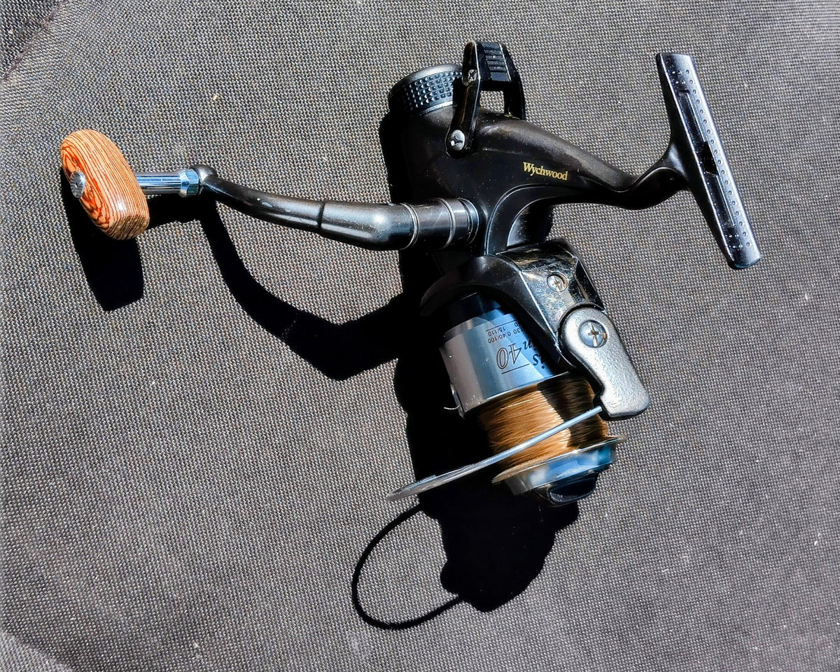 Wychwood Extremis Freespin 40 Baitrunner Carp Reel + Spare Spool VGC
