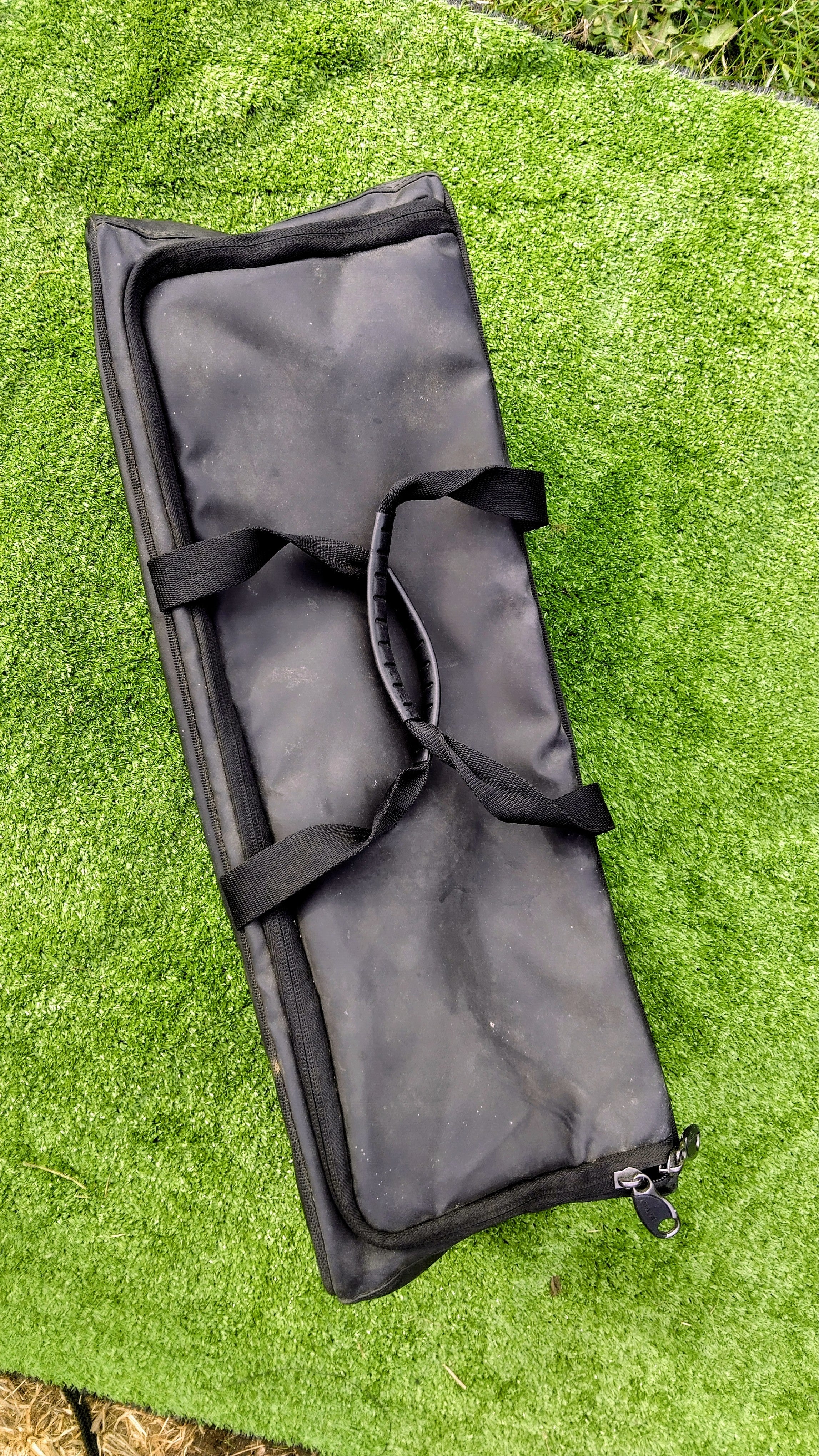 Maver UFO Fishing Cooler Bag Insulated Bait Luggage Waterproof Base Used Excellent