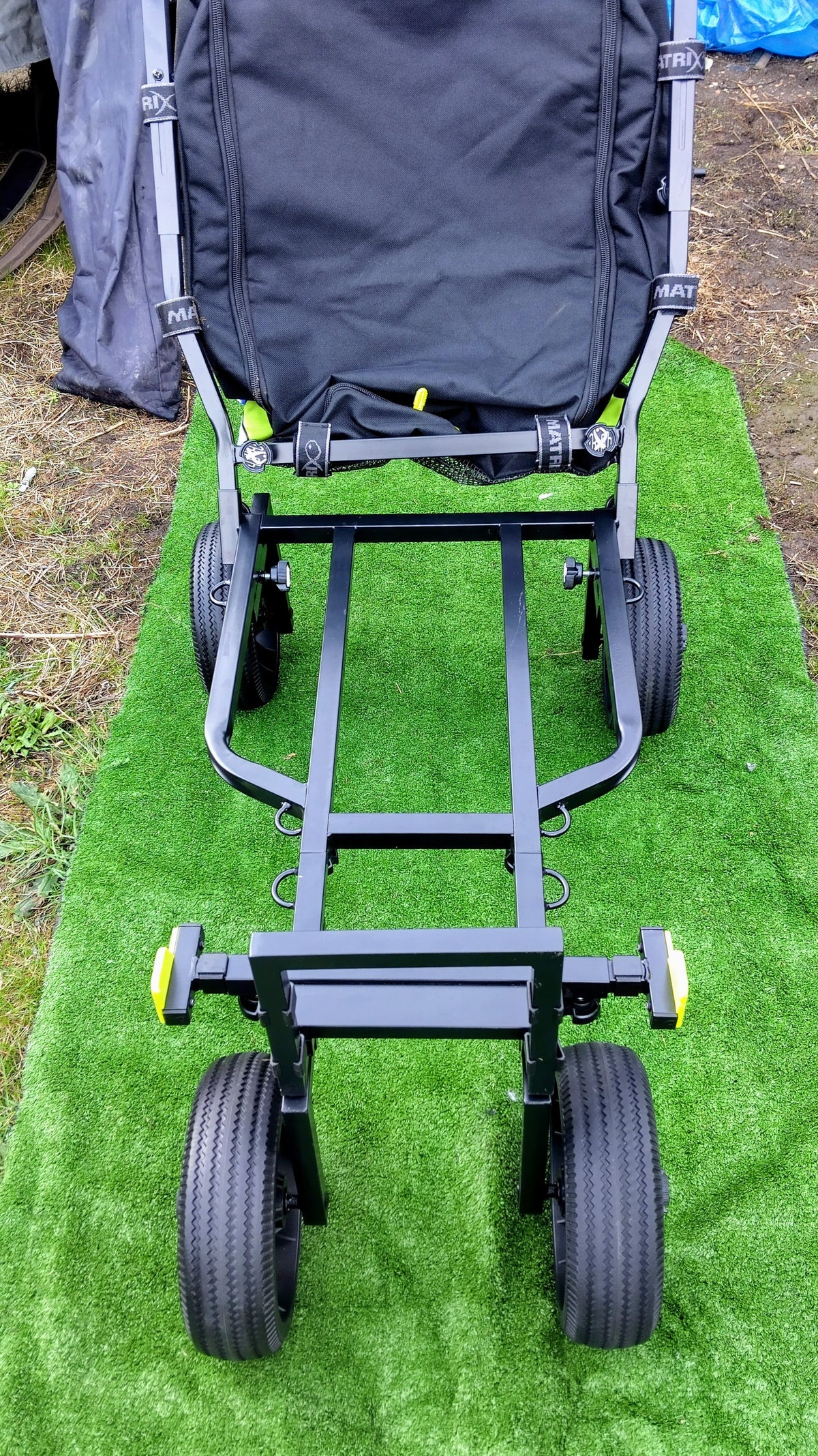 Matrix 4 Wheel Transporter Barrow Seat Box Trolley Match Fishing UNUSED + Bag