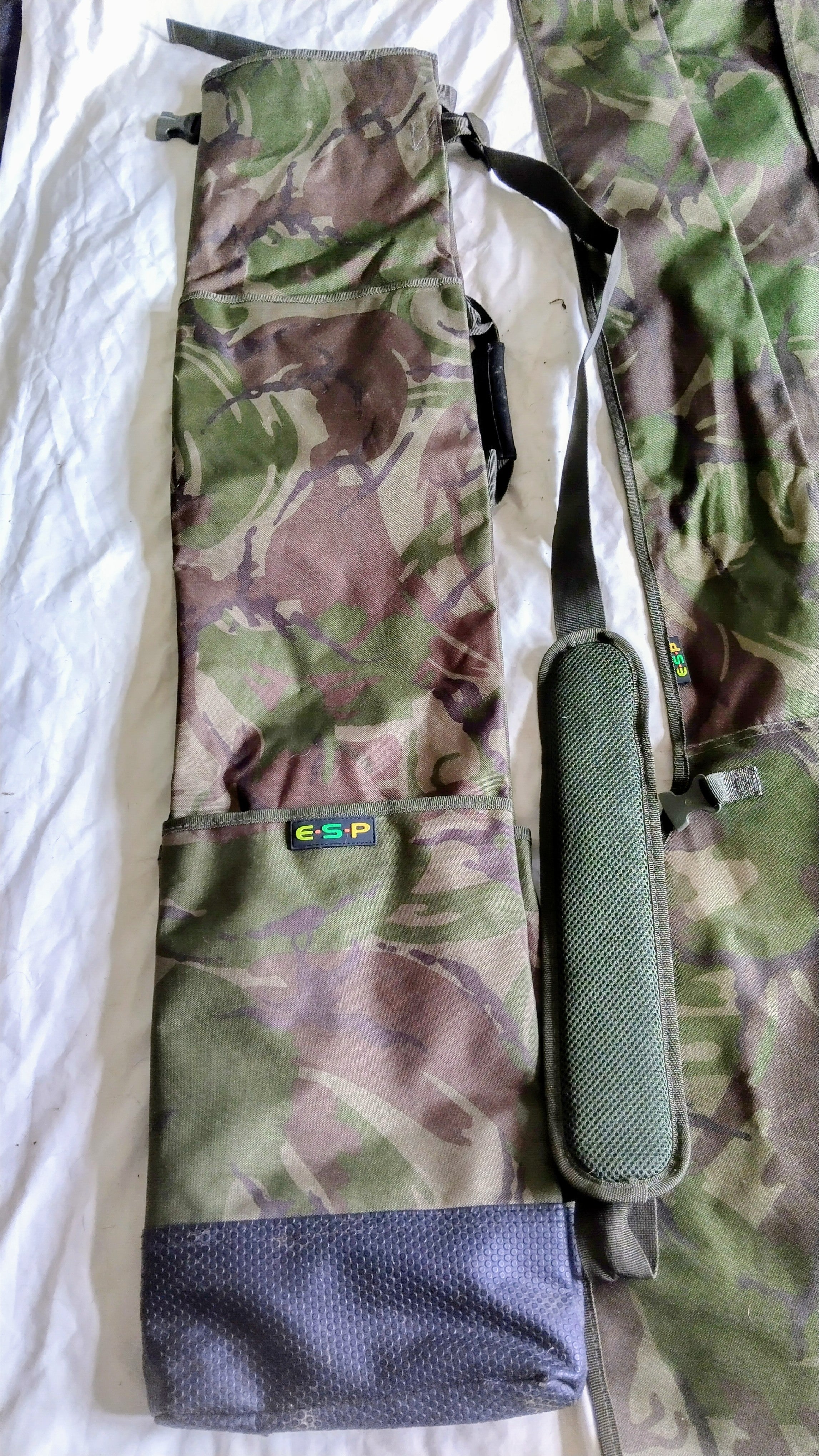 ESP Carp Fishing Rod Holdall Set - 12ft Quiver & 4 x Sleeves - Excellent Condition
