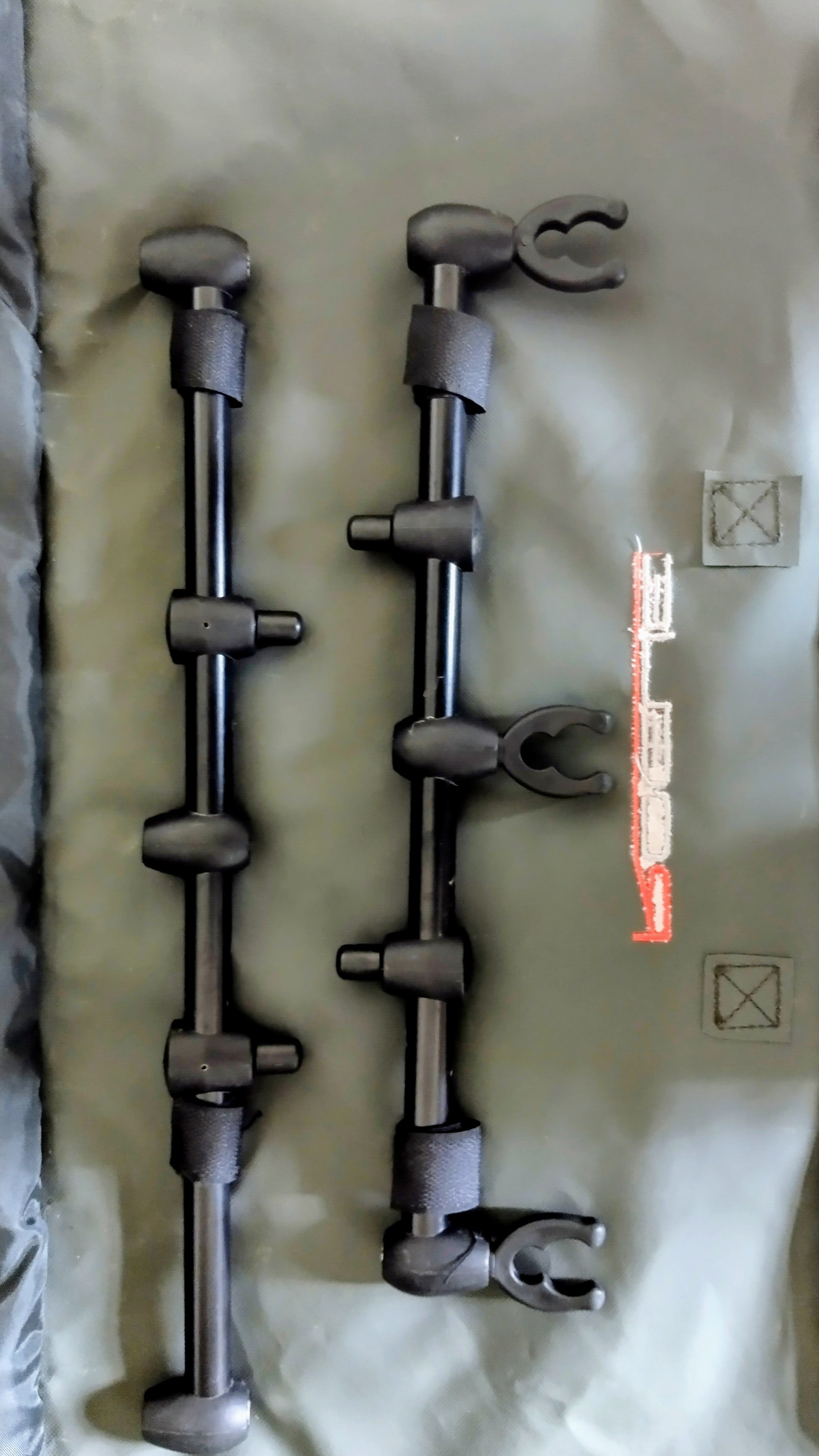 Leeda Rogue 3 Rod Pod - Black Aluminium Carp Fishing Rod Support & Carry Case