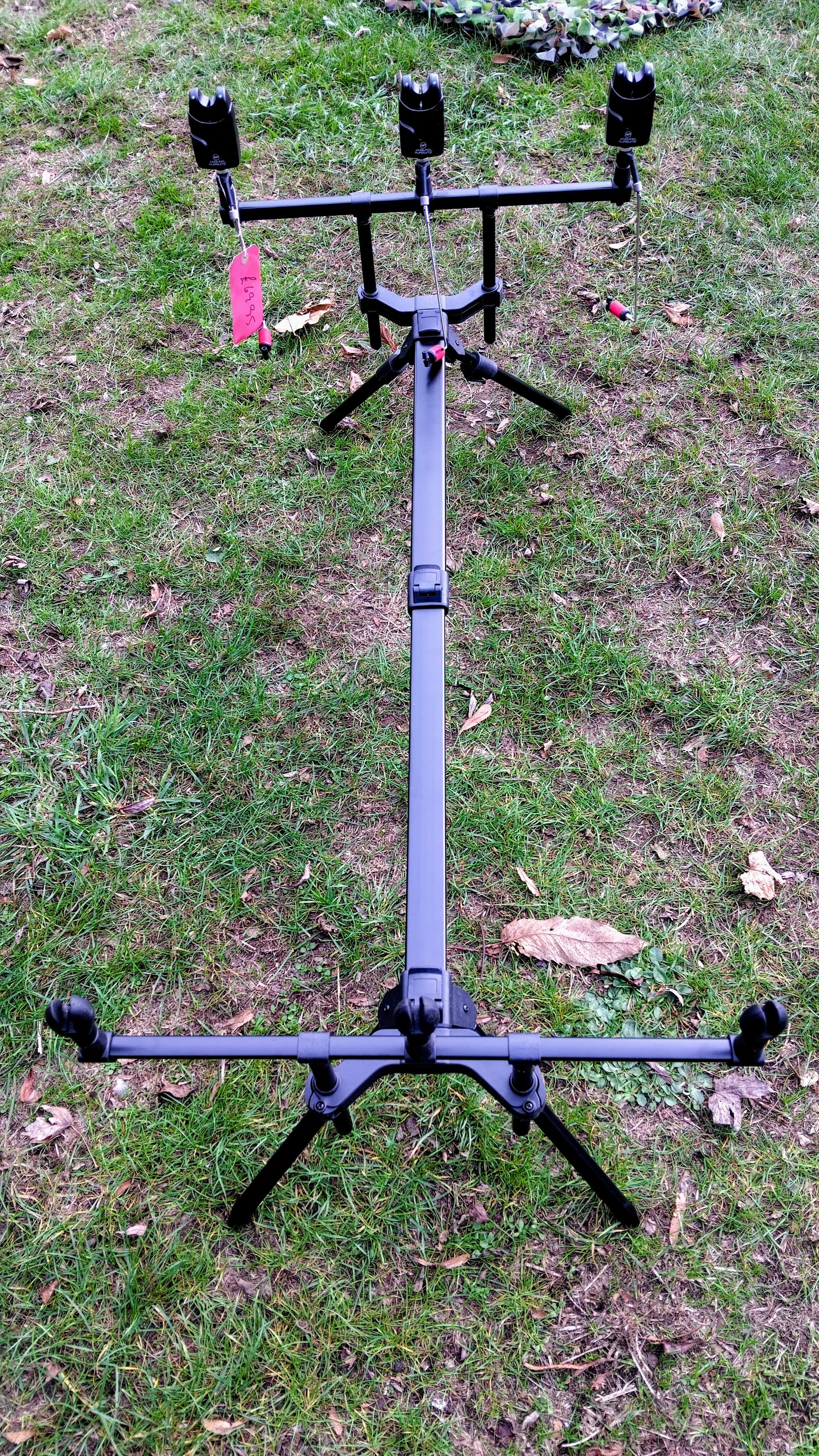 NGT Slider 3 Rod Pod Outfit | Ex Display Bargain | Alarms Swingers Butt Grips Case