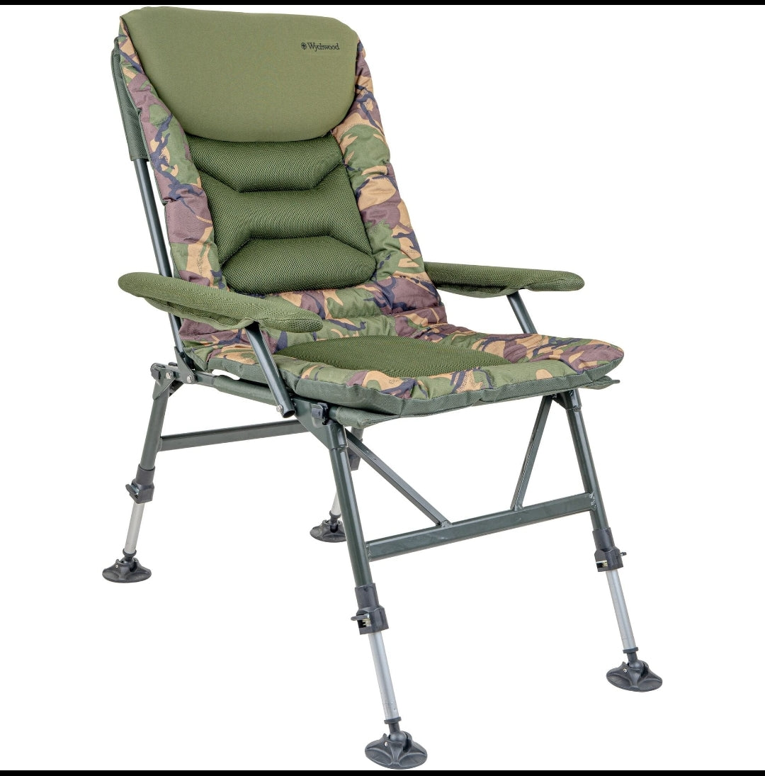 Wychwood Epic Tactical Relax Chair With Arms - DPM Camo Lightweight Fishing Seat