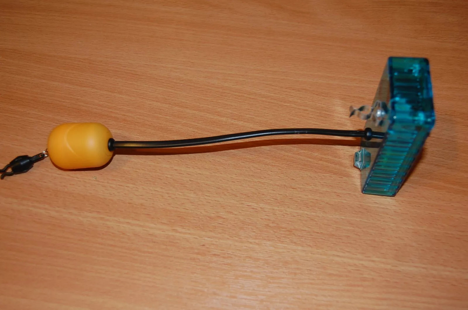 DELUXE Crystal Blue CS Pike Bite Alarm - Drop-Off Back Biter Indicator